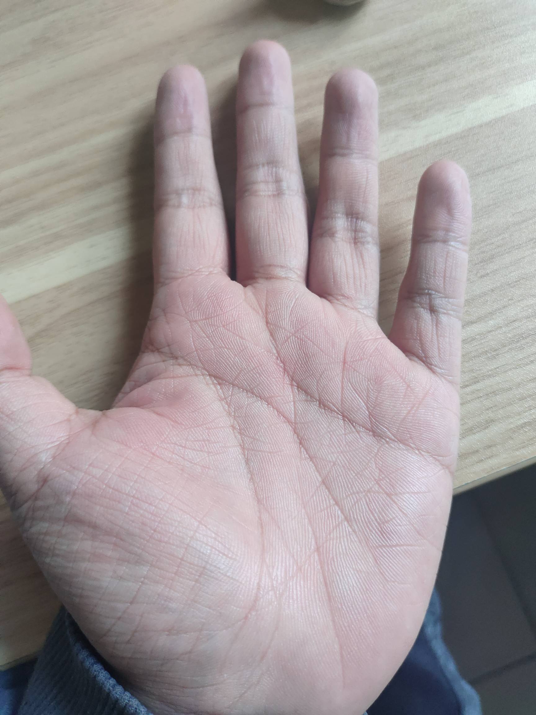 老哥们，今天去算命说我手相有财运

29 / 作者:日落黄昏 / 