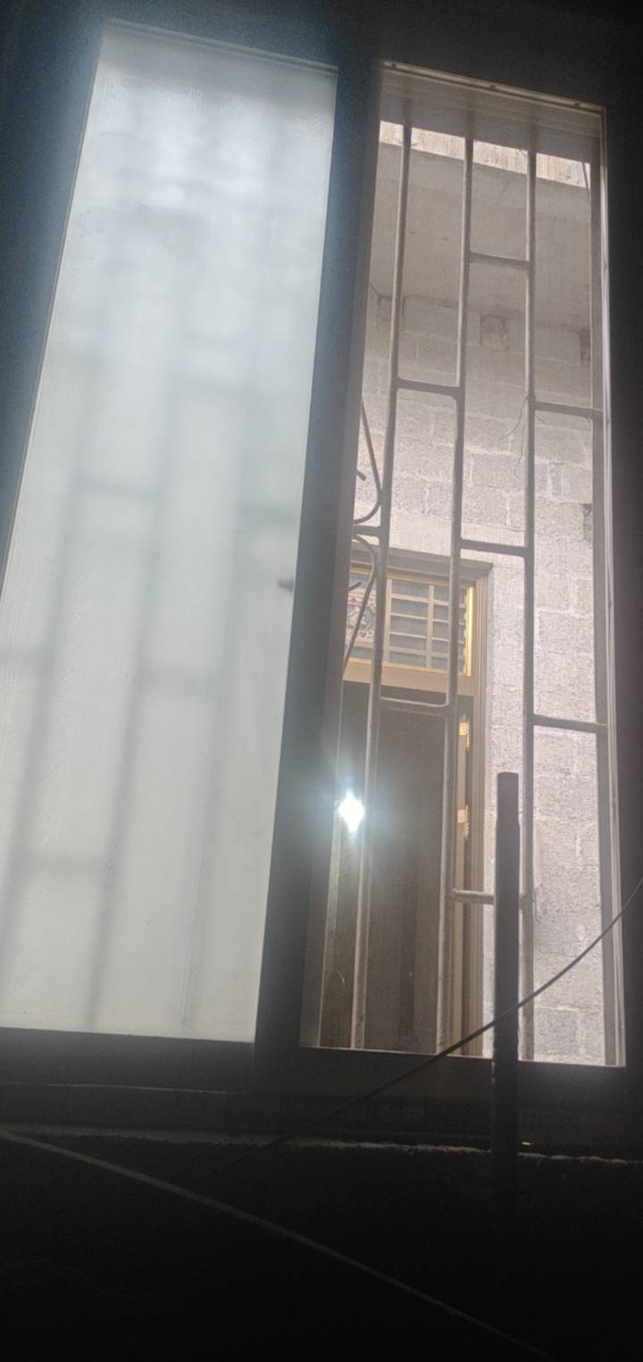 一千一个月 免三百水电费 太幸福了 没事就看看蓝天白云吹着小风 晚上就数星星 

3 / 作者:lvcheng / 