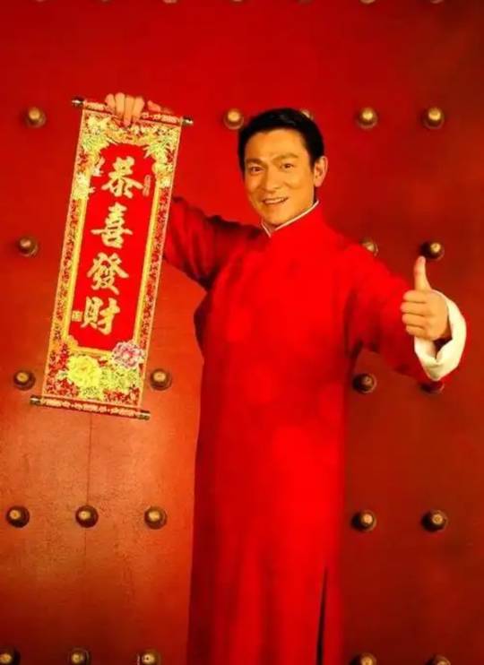 恭喜我发财～恭喜我精彩～最好的请过来，不好的请走开开，嗷礼多我不怪～

60 / 作者:李霸霸哦 / 