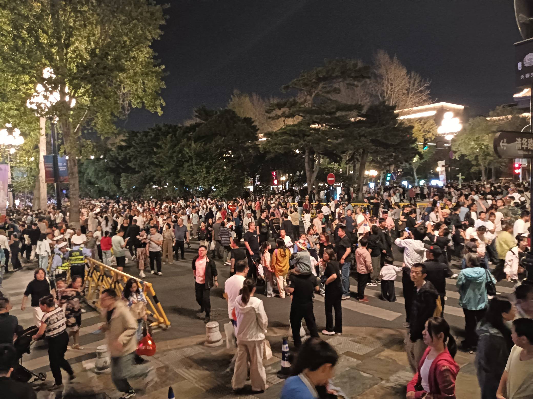 先不说了老哥们，要攻城了

65 / 作者:变了格局小了 / 