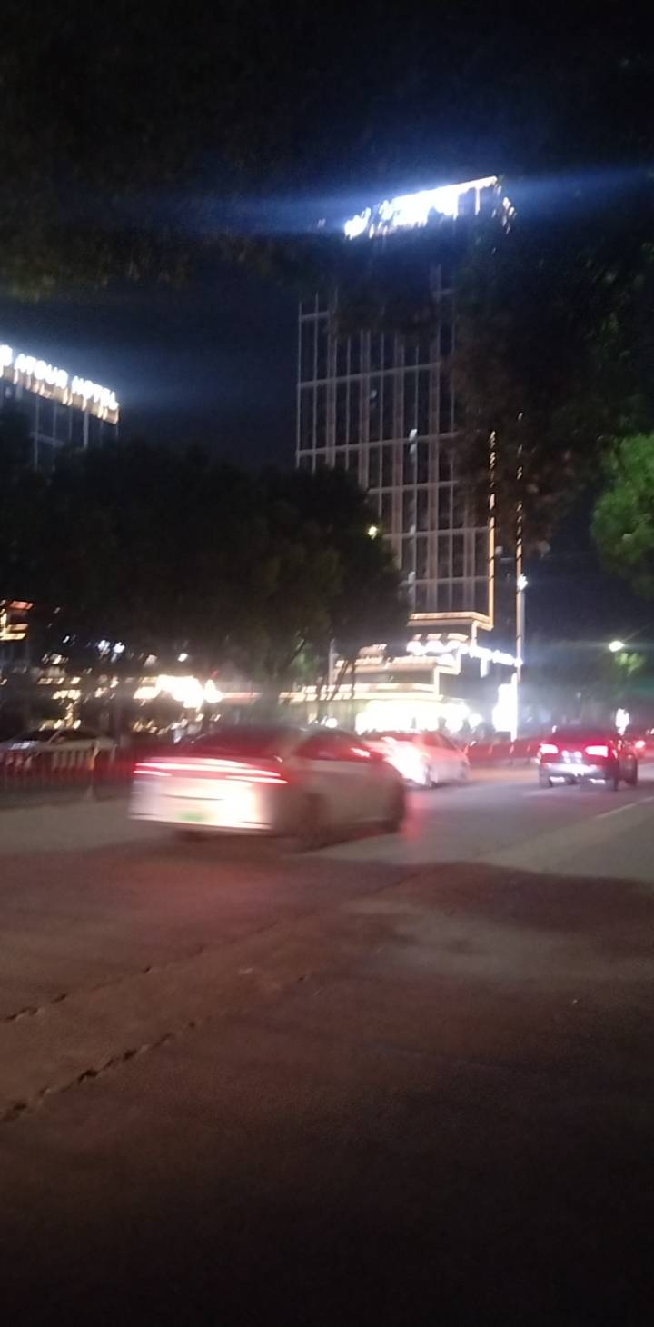 好迷茫，老哥们！


2 / 作者:羞答答的玫瑰 / 