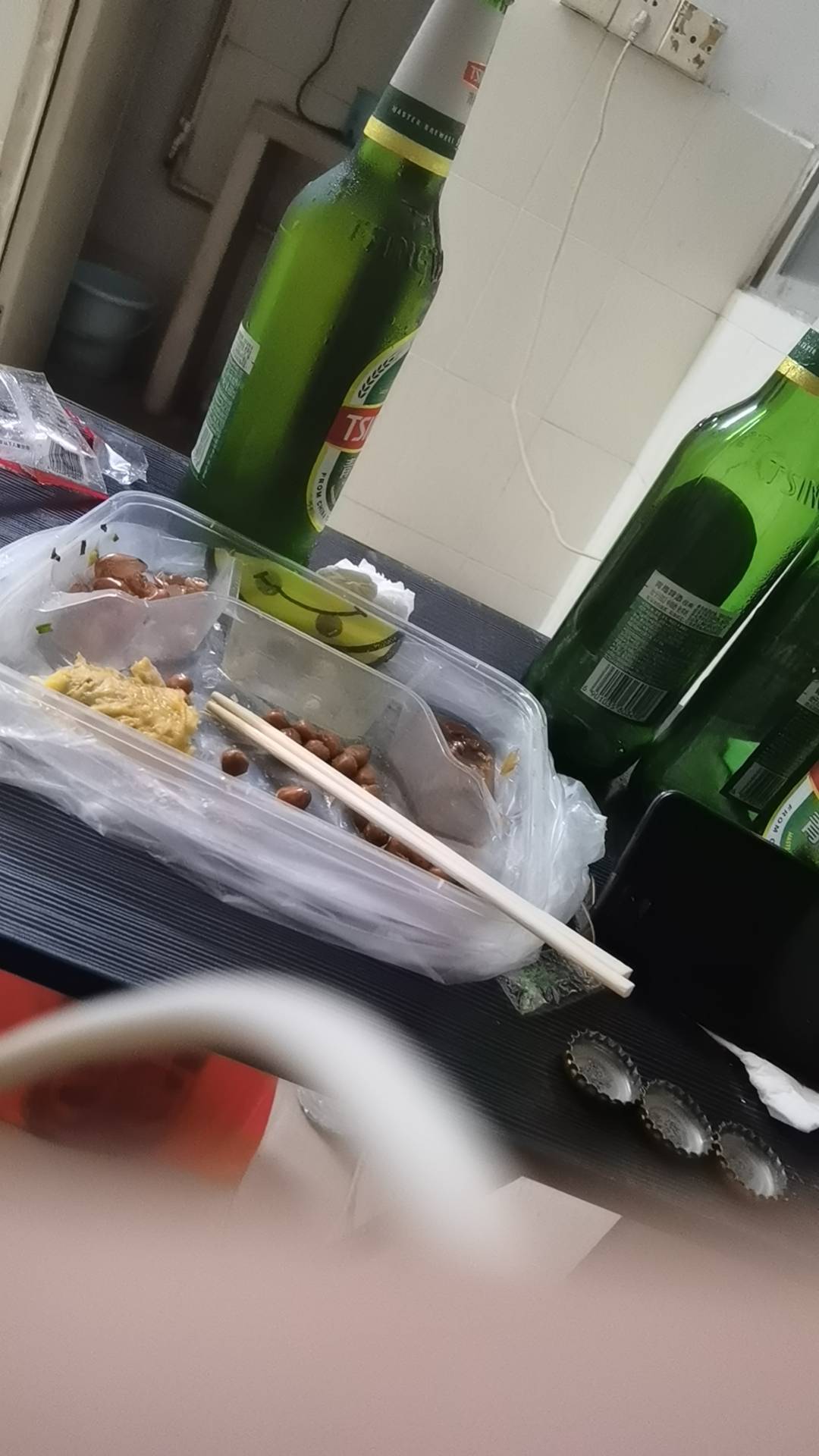 喝到一半，没菜了。难搞哦

8 / 作者:6亿少女的梦 / 