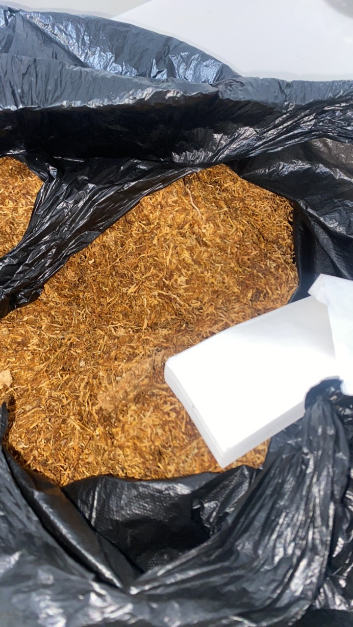 来个人教教我卷烟卷，我憋的不行了，一直卷不上，烟瘾犯了，手把手的给2，能开视频教73 / 作者:关于春天的故事 / 