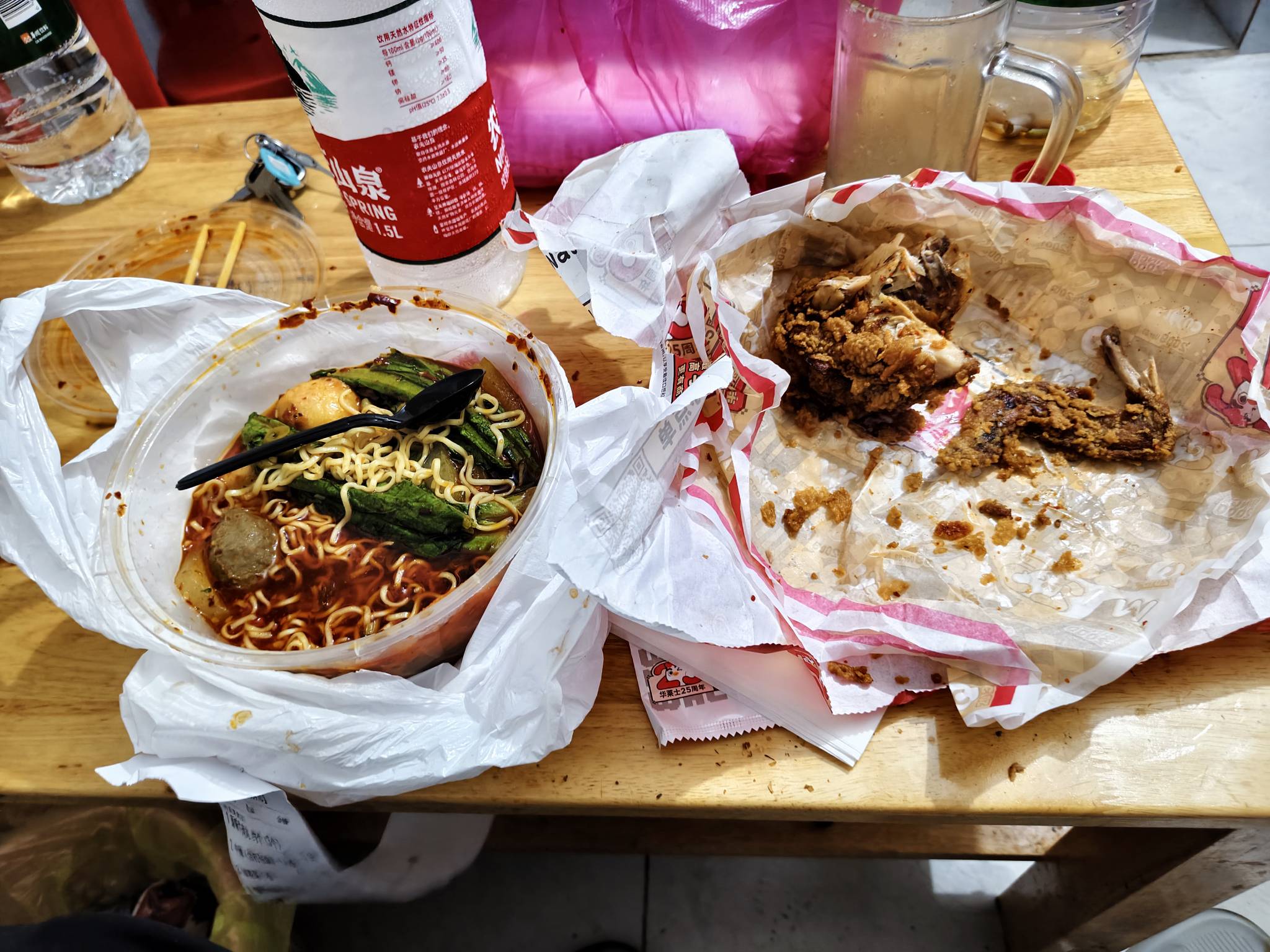 快手30毛，两个外卖一分不剩，一只脆皮鸡一个麻辣烫


54 / 作者:中国龙佛吕布 / 