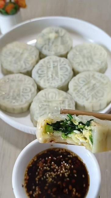 老哥们 吃饭了吗 一定要好好吃饭 中秋弄点月饼吃



23 / 作者:林小杜的 / 