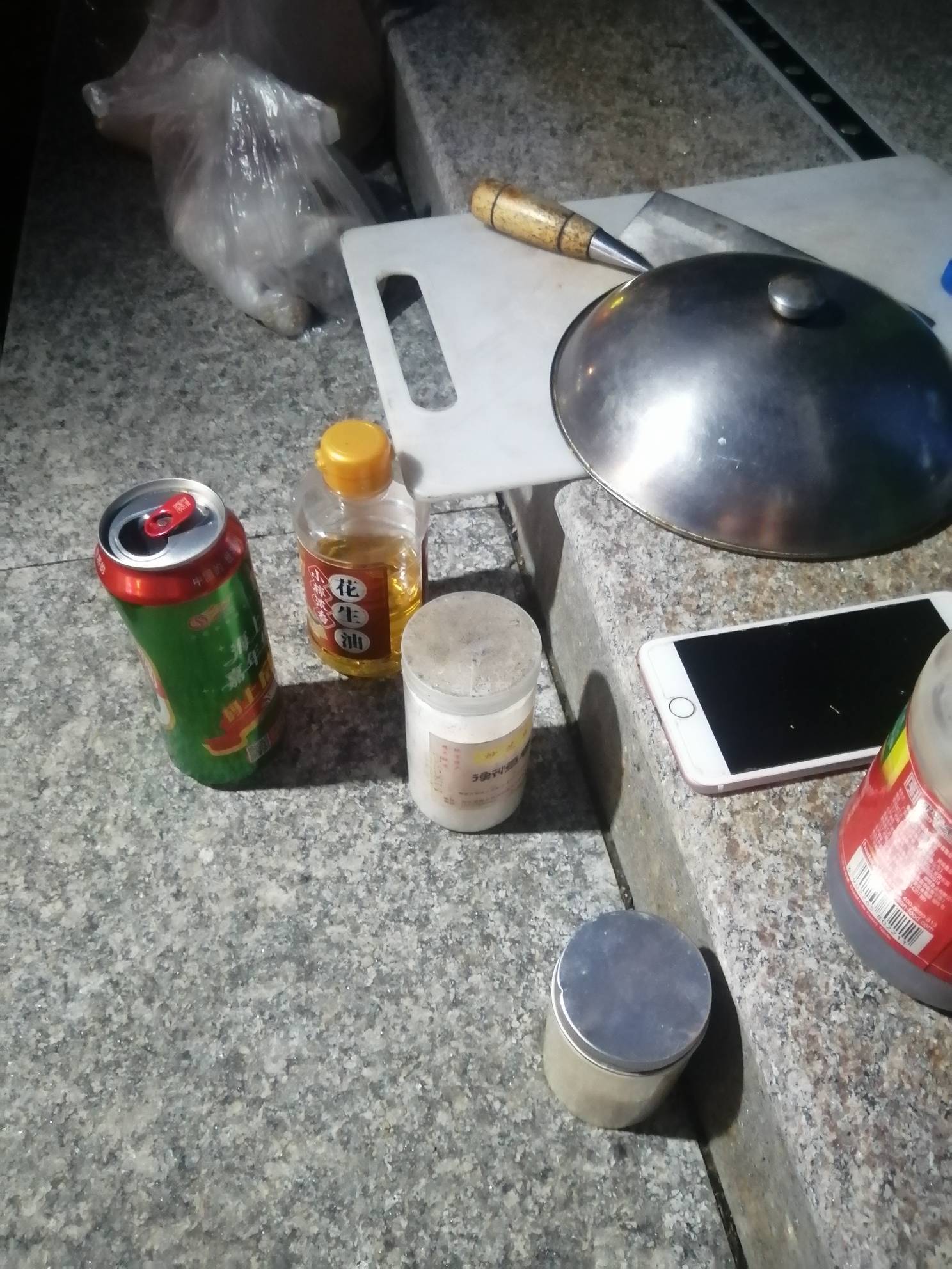 开吃了，中秋快乐！



25 / 作者:卡农新来的 / 