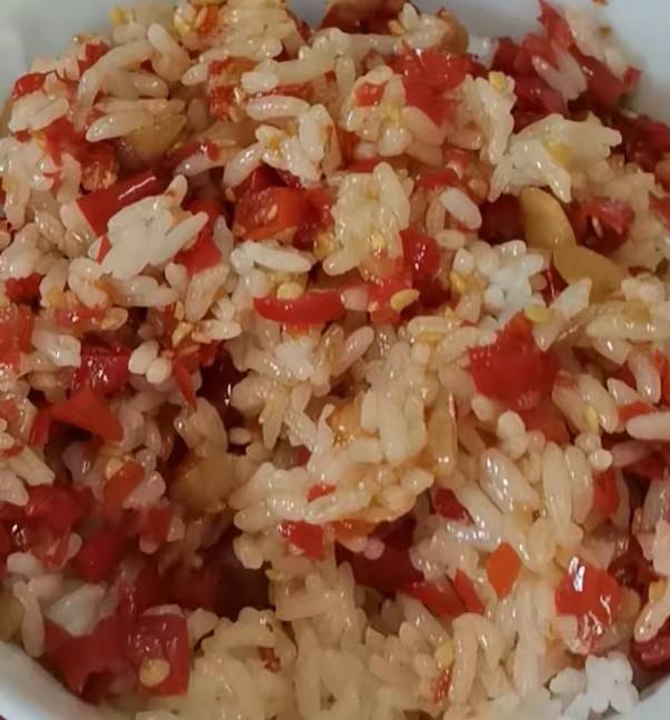 亏损9元，这猪脚饭吃了要废了我，肚子真痛




62 / 作者:羊毛小王八 / 