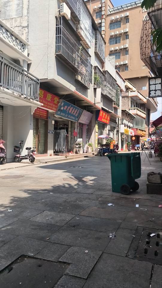门票，加油，酒店，全部没人要了，都上班去了，老哥们慢慢出，等过期，安大门

76 / 作者:钢筋工512 / 