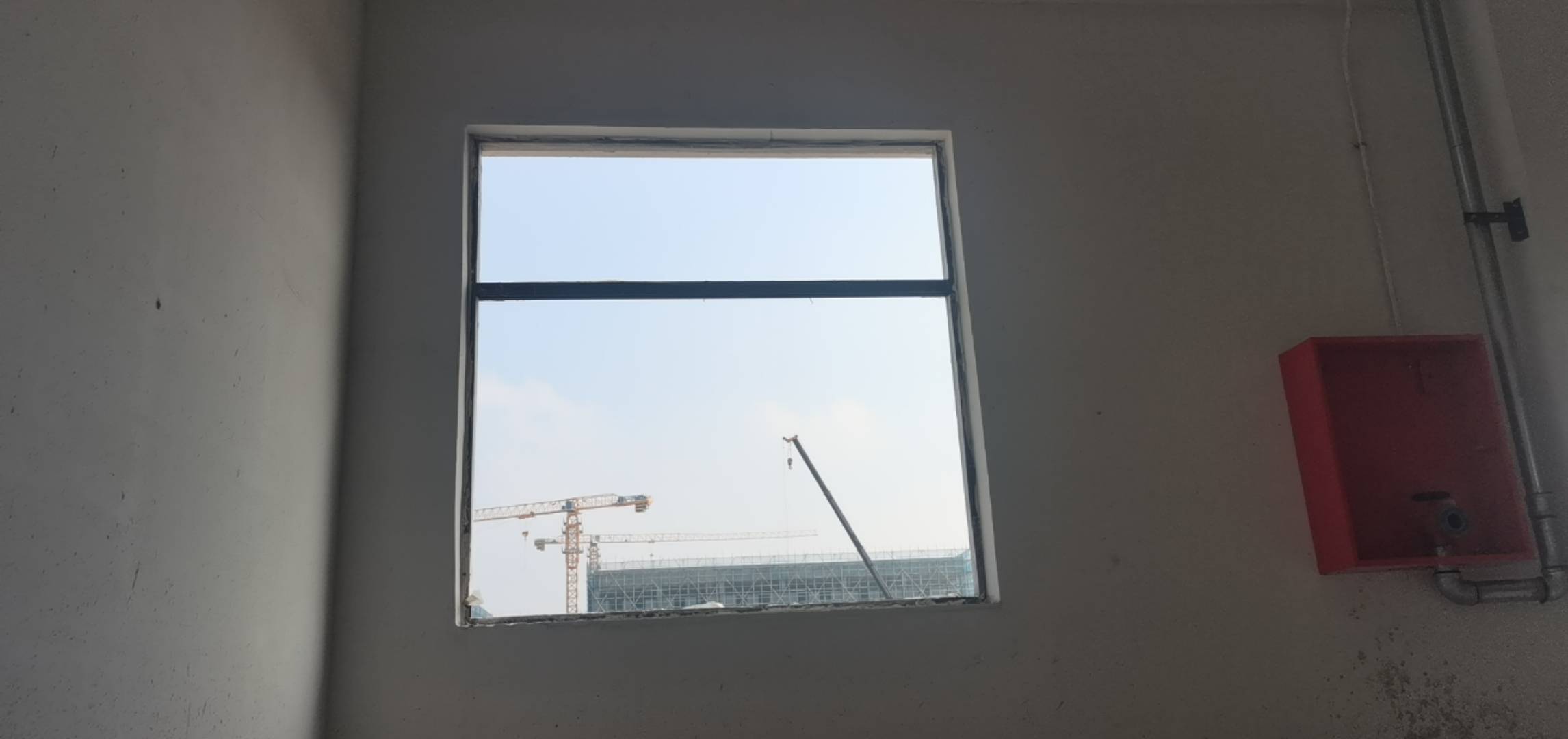 比亚迪干防水，一天600块，8小时，才干了44个小时，下午还得干，累死了，虚脱了，挣钱56 / 作者:葵幸媚 / 