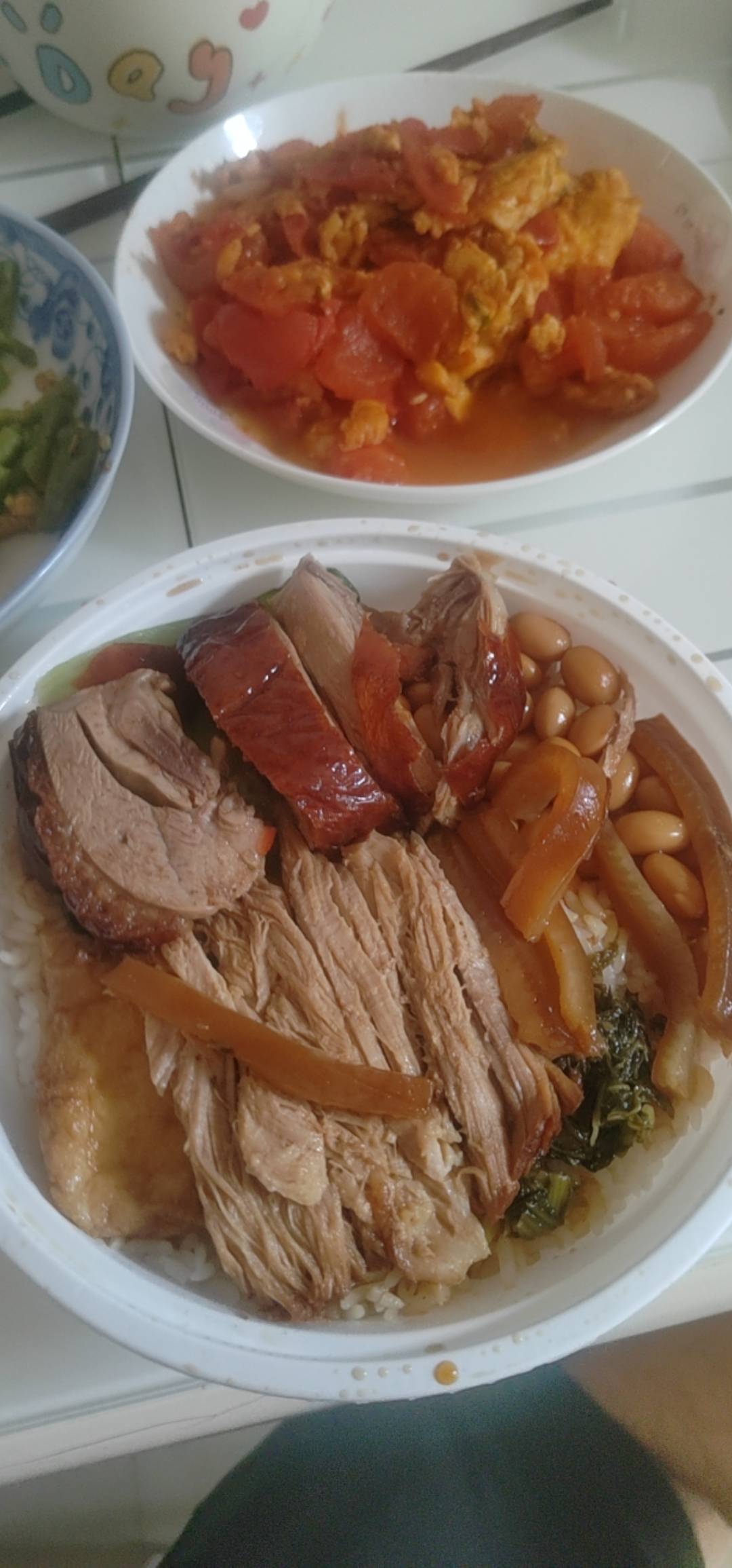 老哥这是不是正宗的双拼猪脚饭

39 / 作者:我爱小小孟 / 