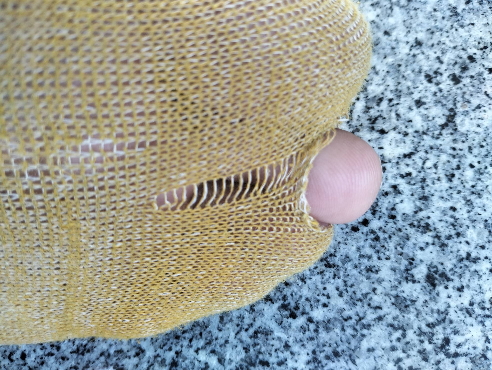 来毛啊，一毛十双的袜子都没钱买了

44 / 作者:尛•牛•氓 / 