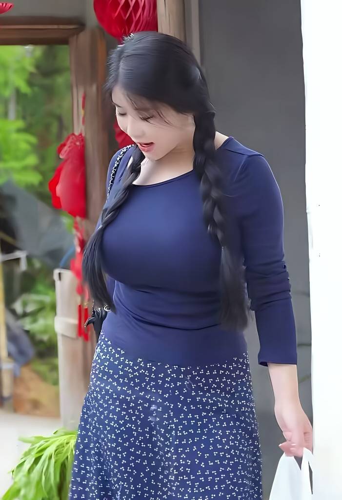 卡农的挂壁仔真可恶几块钱也骗，他们这么多号封吗？

71 / 作者:梦回大唐做王爷 / 