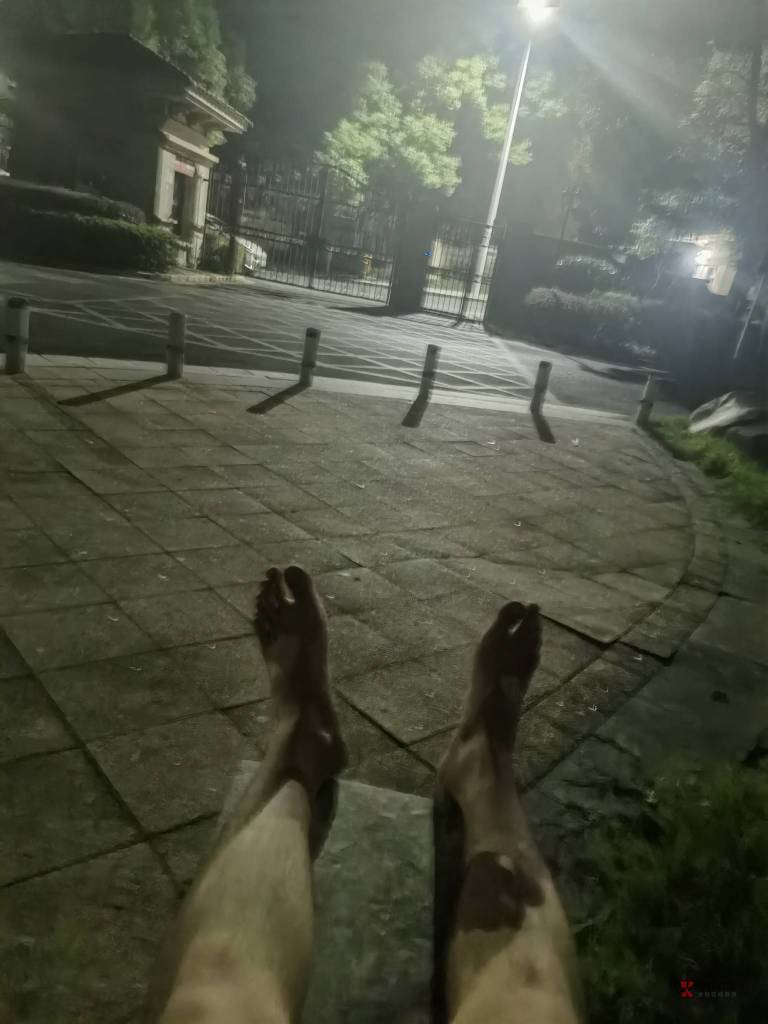 广州每天早上，下午灭蚊，那个烟呛得

75 / 作者:风中之神-聂风 / 