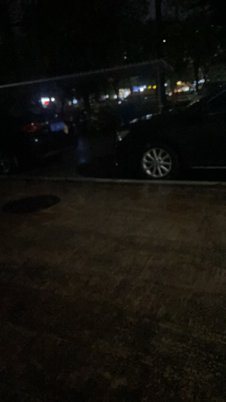今晚怎么睡觉啊下雨，地板都湿了，目前在肇庆大旺


40 / 作者:追梦人很有爱 / 