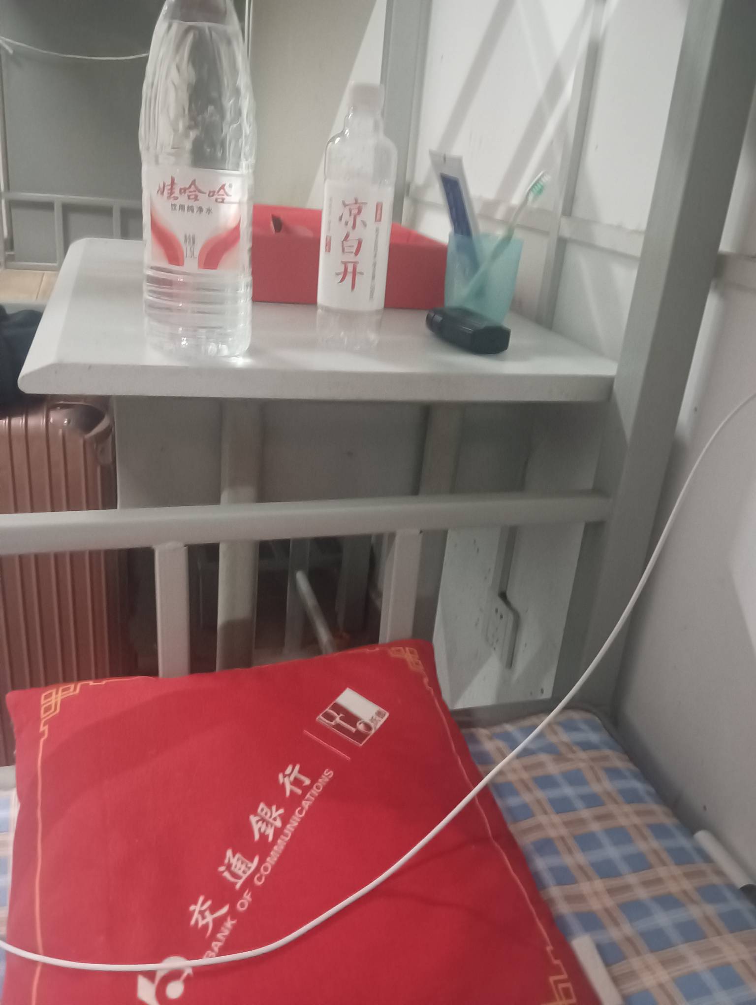 下班了，有没有毛啊

5 / 作者:月之光芒 / 