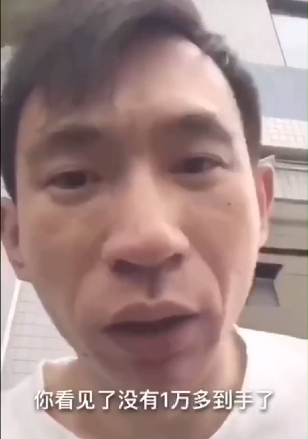 吃点臭豆腐！它不香吗？何必要请狗z.吃，留着自己吃不香吗？挂b老哥们醒醒吧！别在玩25 / 作者:别再躺平了 / 