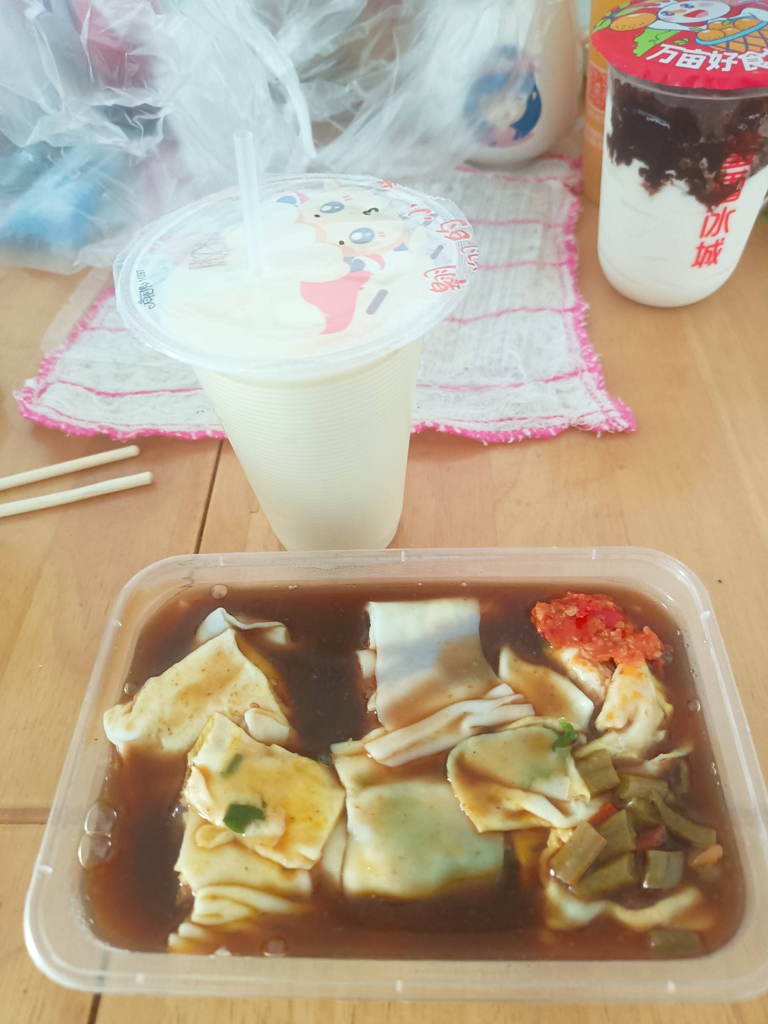 骑车子没戴头盔被逮了

62 / 作者:顾小贝 / 