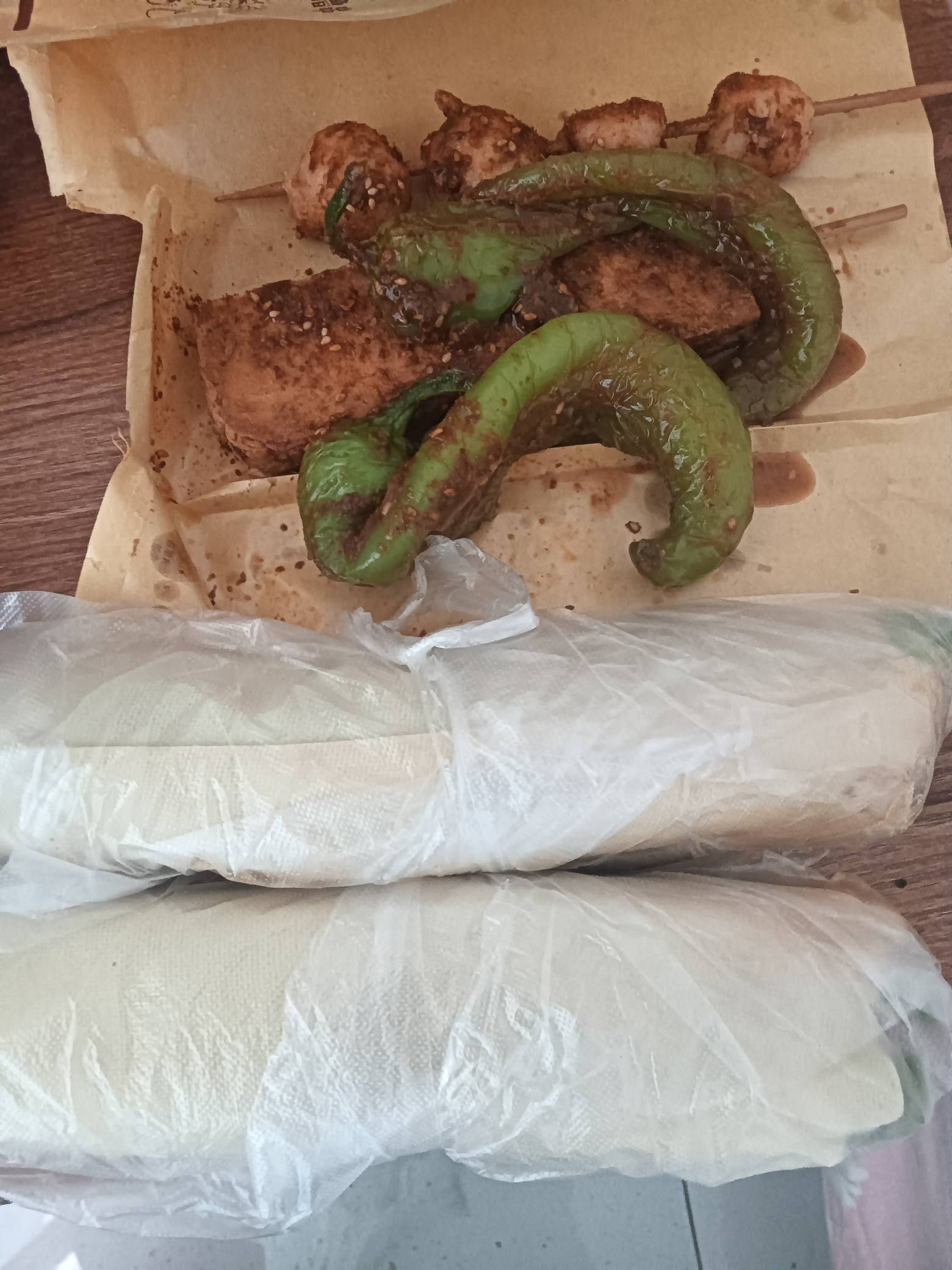 突然就谗这一口了，有没有北方朋友身在他乡的突然有一天就想吃干豆腐卷葱了？卡农大多4 / 作者:变了格局小了 / 