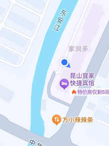 又来到了熟悉的公共厕所，记得2023年在这边挂壁，洗澡洗衣服充电就来这个小河边的公共18 / 作者:宁波躺平老哥 / 