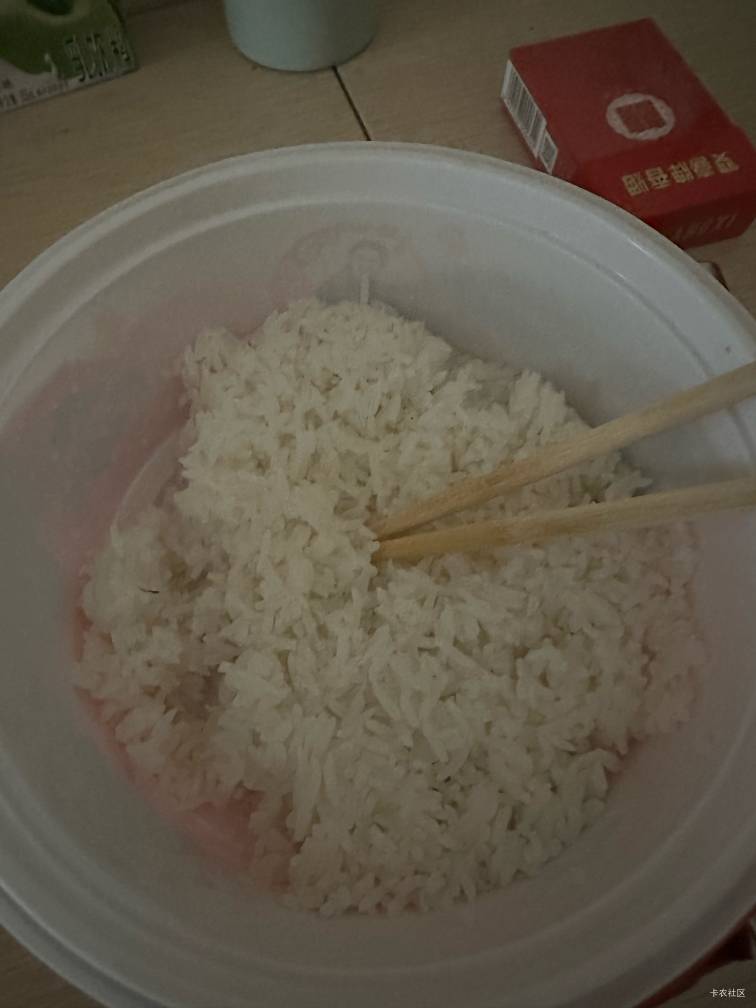 咸萝卜干炒五花肥肉，每天吃粥煮面条

83 / 作者:风中之神-聂风 / 