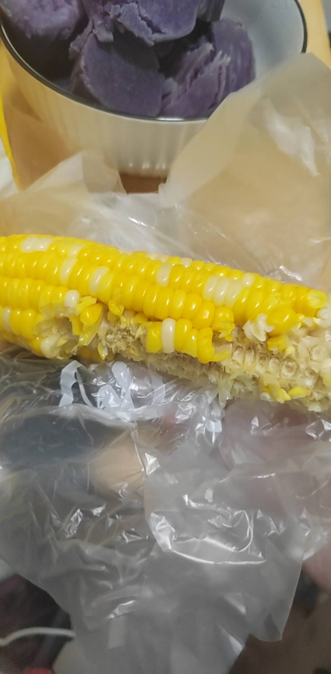 老哥们出事了，这家店买几次了，这个是糯玉米？


5 / 作者:挂比了救我鸭 / 
