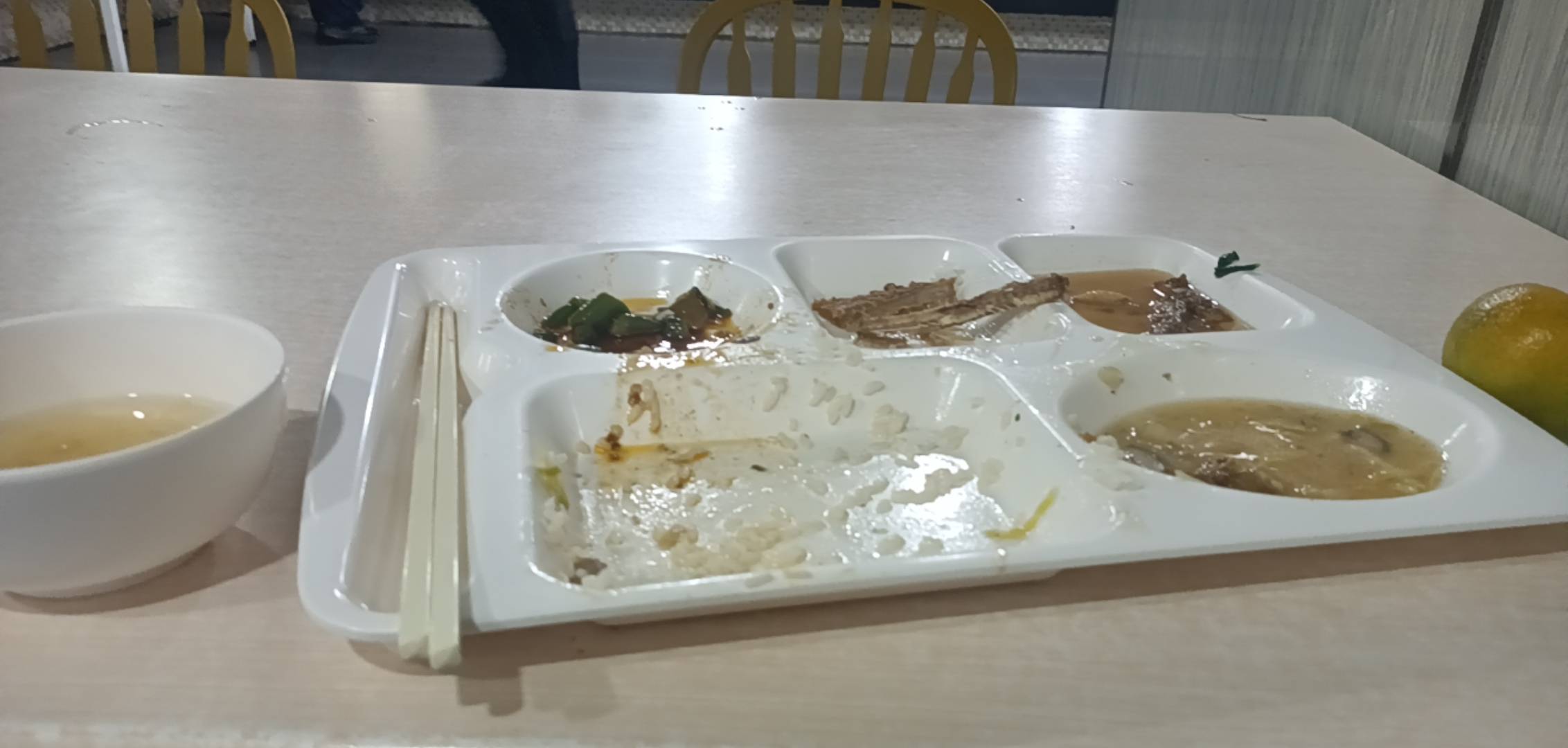 终于发工资了，应该是8000，怎么还欠了我1500？？？

62 / 作者:东八区大佬 / 