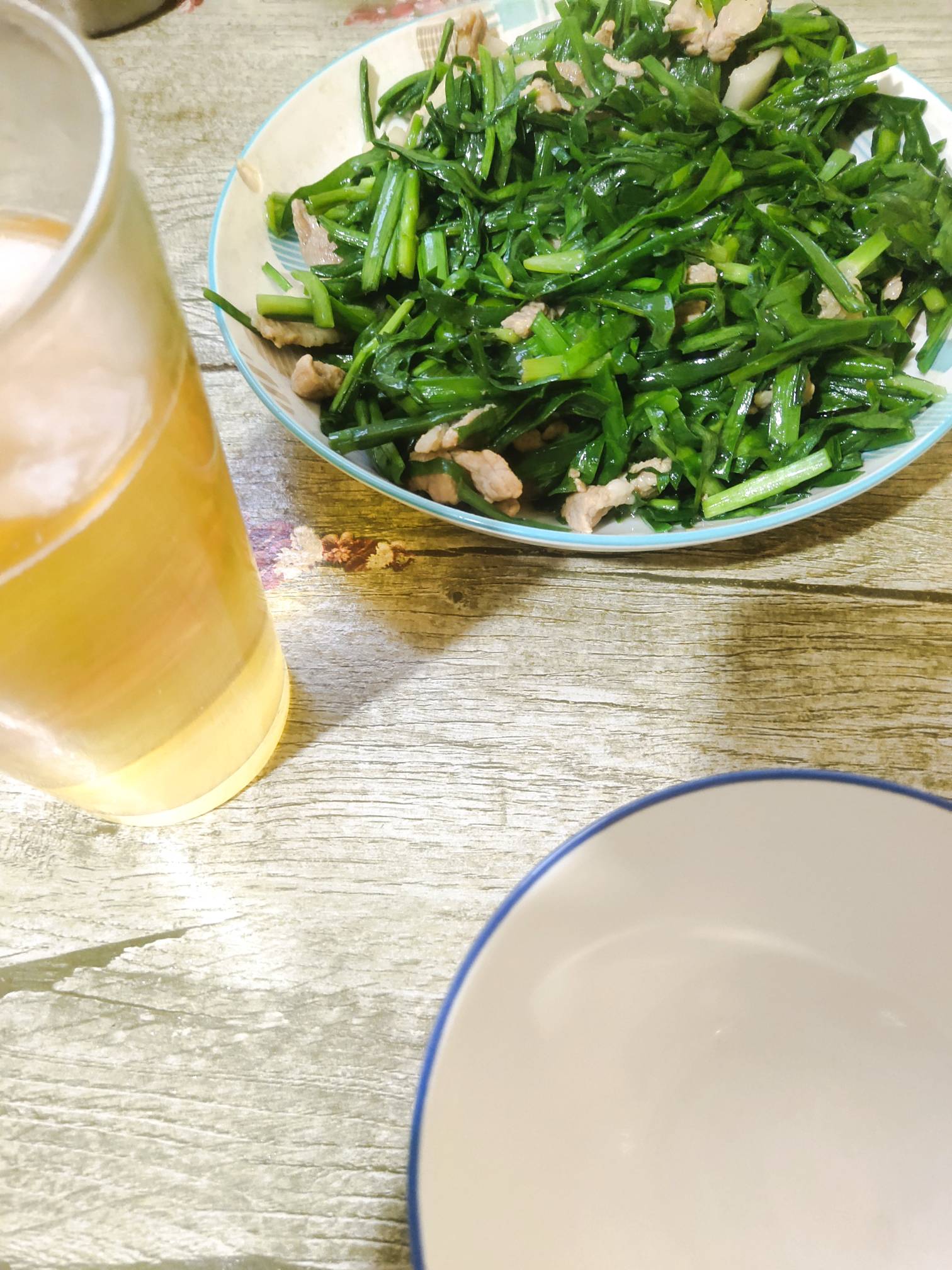 现在的韭菜没有什么韭菜味

54 / 作者:一路向前8 / 