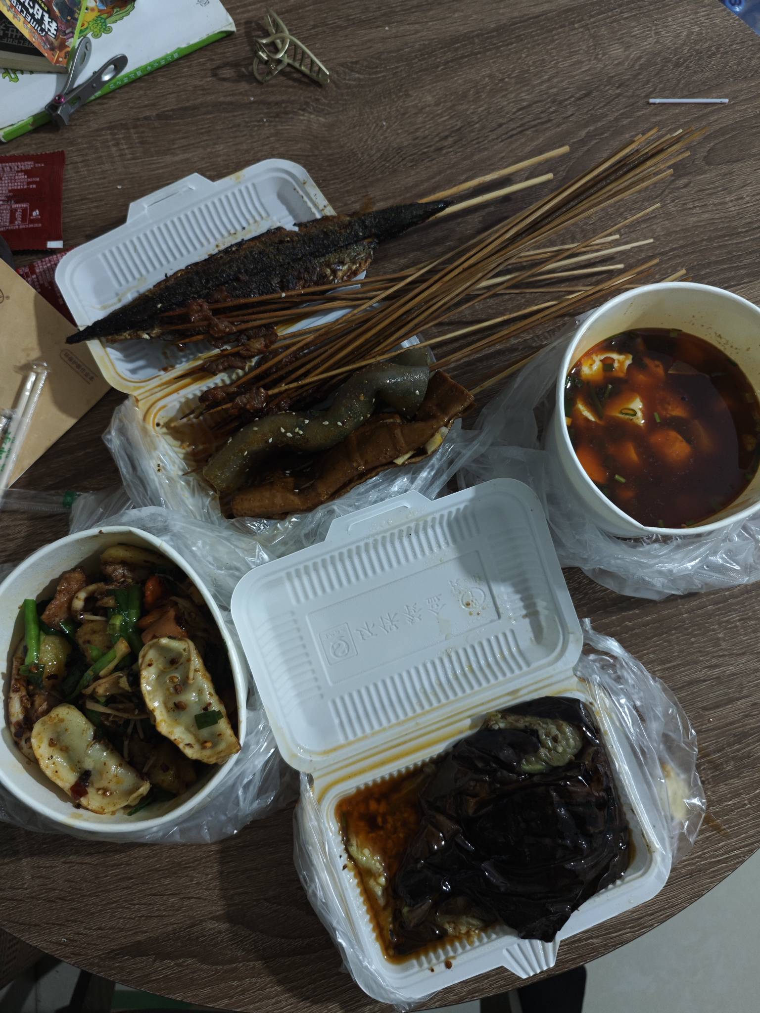 这点烧烤99，应该遇到烧烤刺客了，比吃一顿火锅还贵

55 / 作者:曾经遗忘的角落 / 