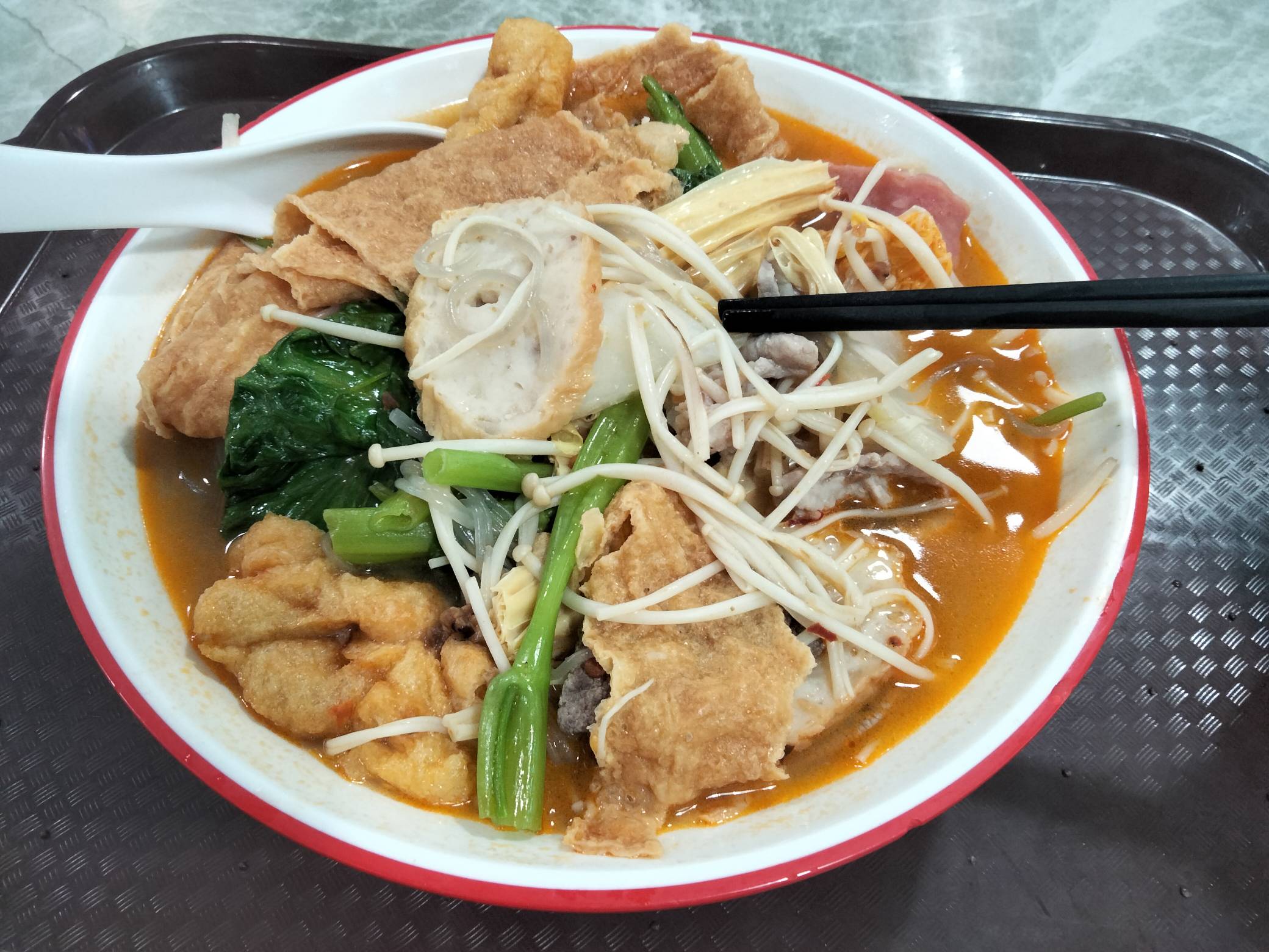 睡醒发现天气变凉了，来吃碗麻辣烫。

40 / 作者:君子之交淡如水 / 