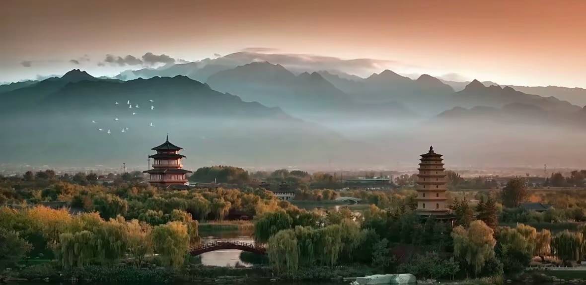 老哥们西安连下一个多月雨了，给西安整成江南烟雨了

30 / 作者:挂壁崽 / 