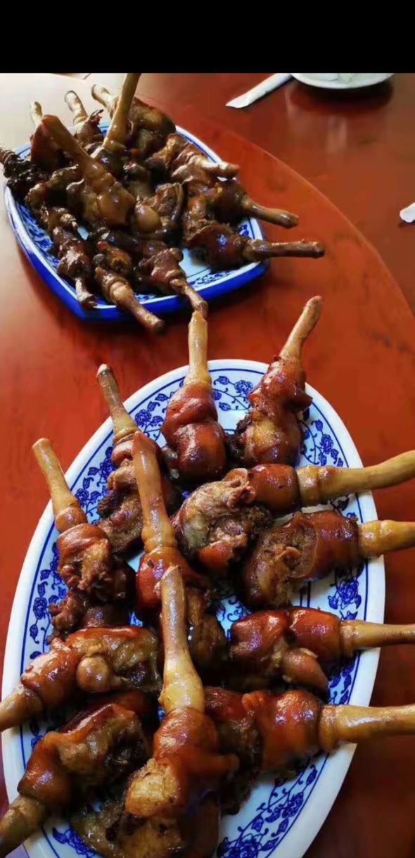 有老哥识货吗

20 / 作者:憨厚老实男 / 