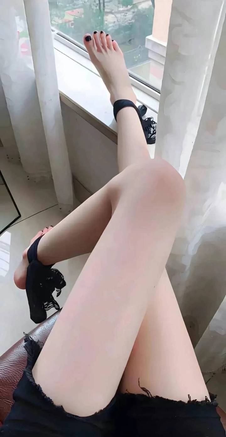 率土之滨抽5次中1个3就算了，提交也不推一个3也吞。

77 / 作者:7妹妹i / 
