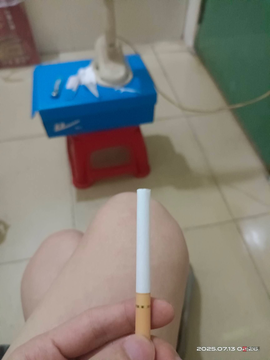 生活就是既能朝九晚五，又能浪迹天涯

1 / 作者:老李很衰 / 
