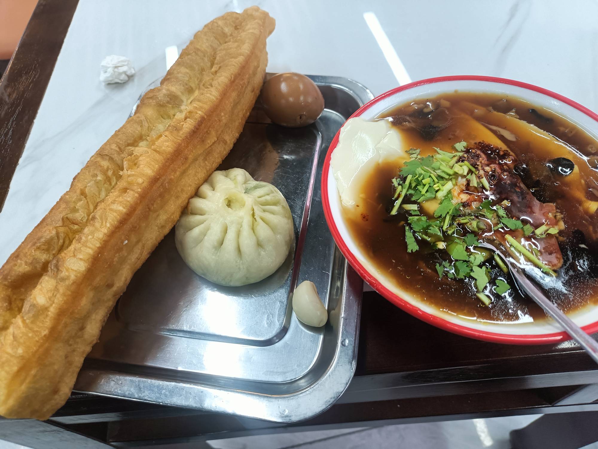 吃个早餐然后回去睡觉，为夜班做准备

45 / 作者:生蚝熟了 / 