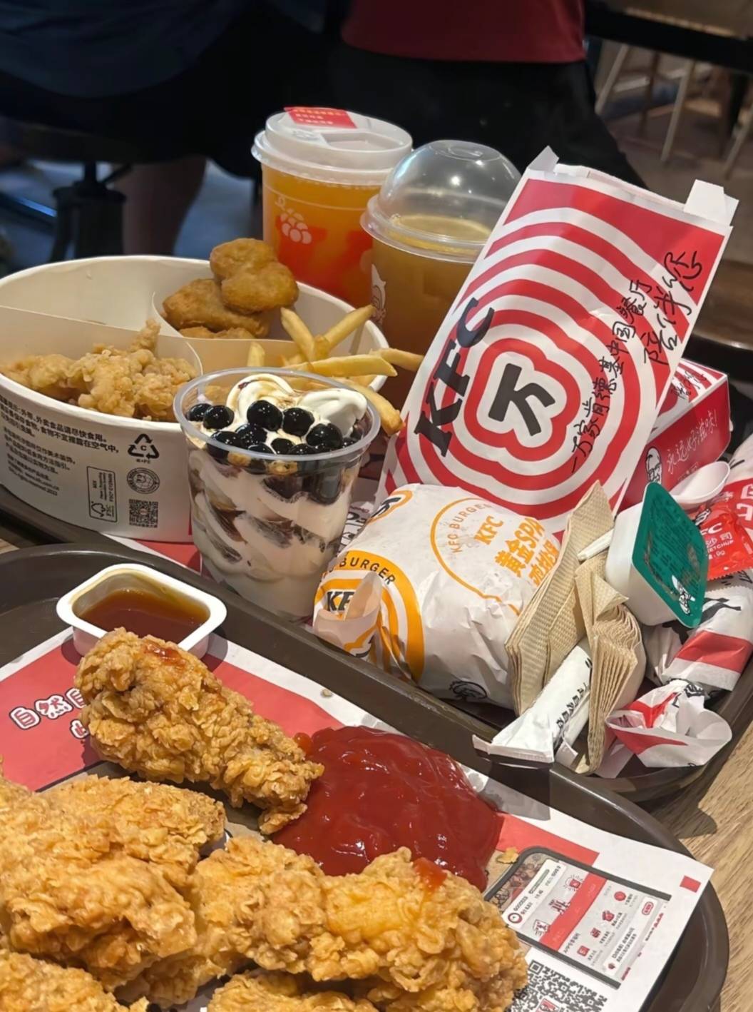 感谢老哥们 88的T餐已经吃上了 饿了一天了 感谢第一个发的老哥！！！


37 / 作者:野王再就业 / 