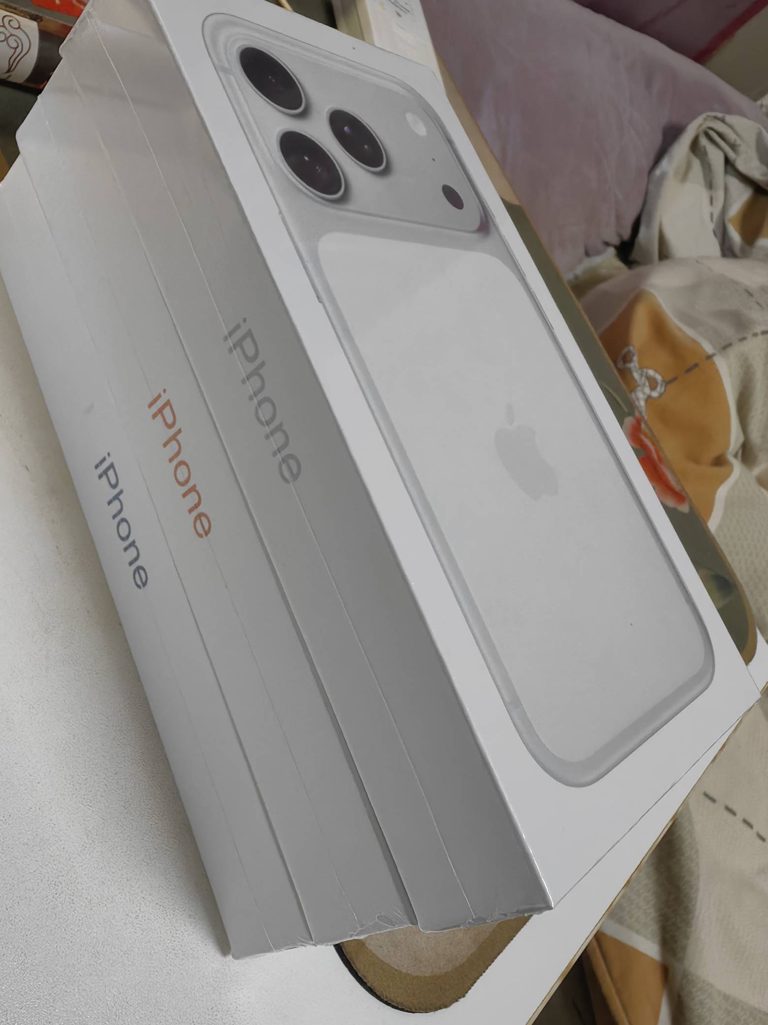 大家快来看小丑，刚在海鲜跟我说要猪脚饭，我说没有，这小丑说没有就报幺幺零，给你留19 / 作者:重生之不再打狗 / 