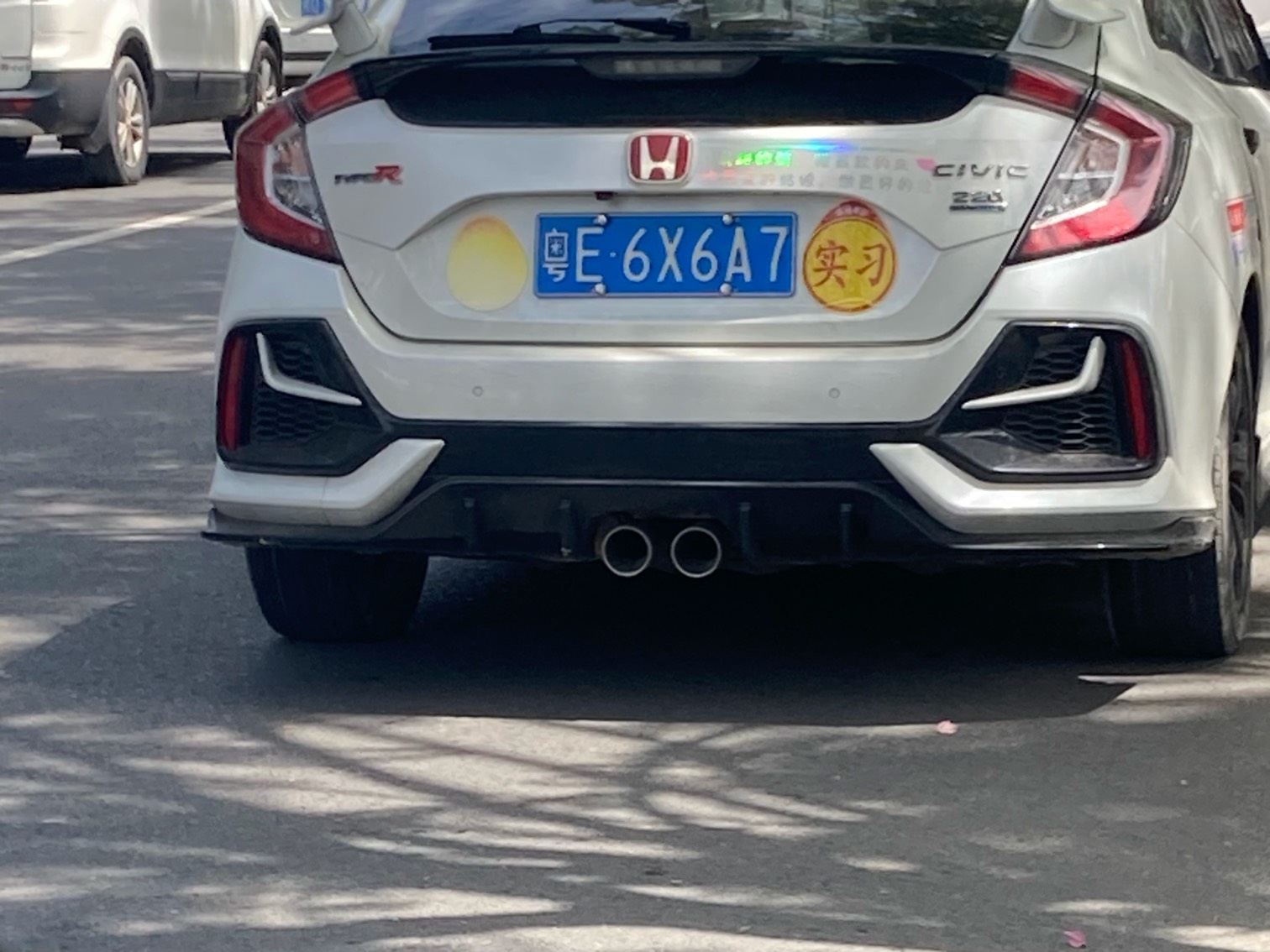 我知道老哥们还没睡是在等贵州6点那50大洋

22 / 作者:刘阳112 / 