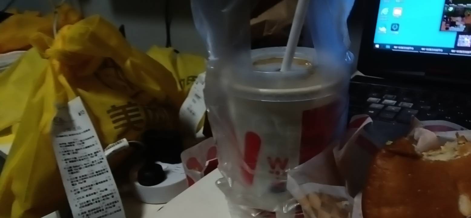 好饿。我应该是卡农里面最穷的吧，

68 / 作者:好听的昵称啊 / 