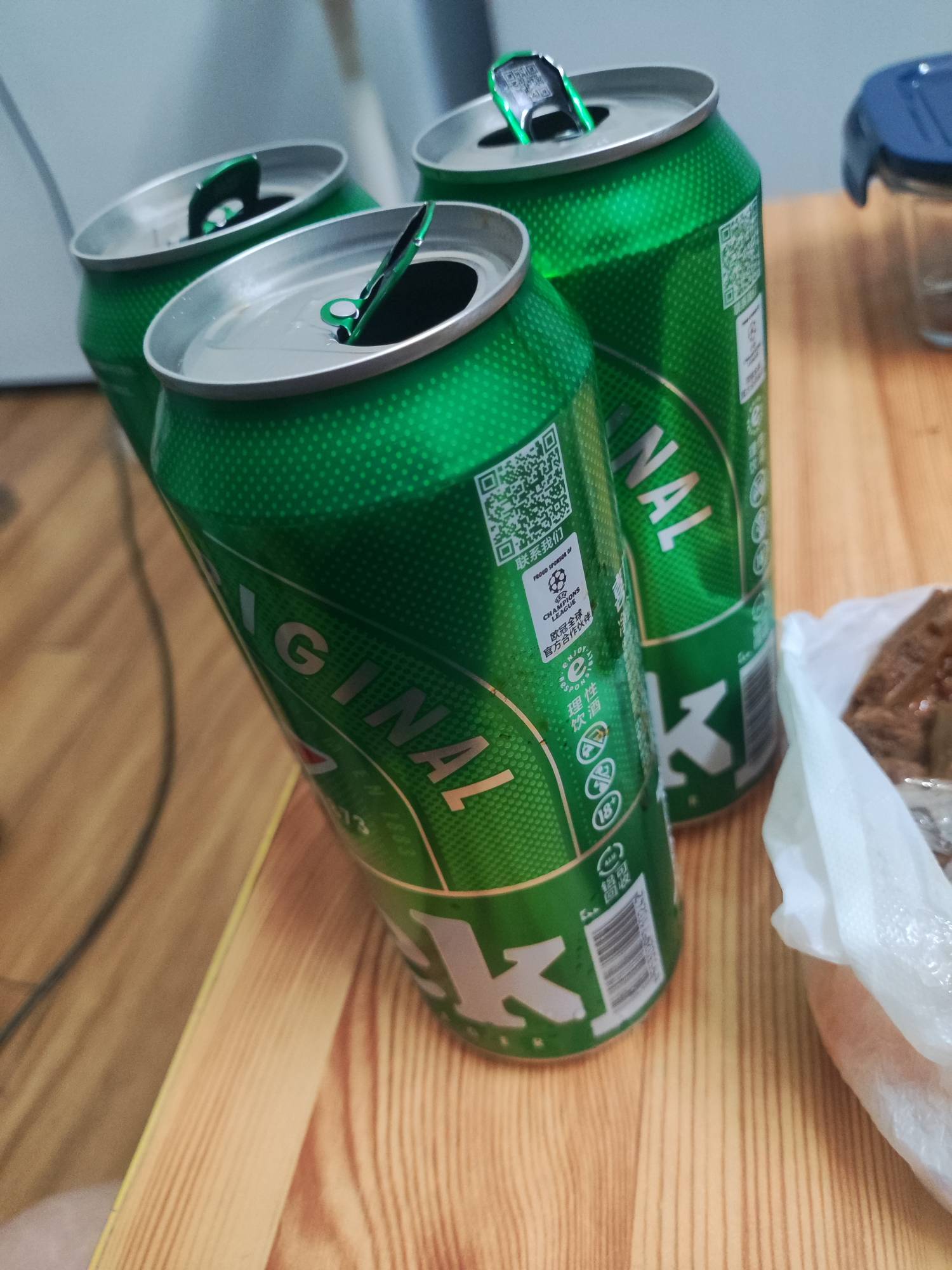 情绪不稳定的人最后都会沦为酒鬼，不是爱喝酒，只是为了能睡个好觉

11 / 作者:先天挂逼圣体 / 