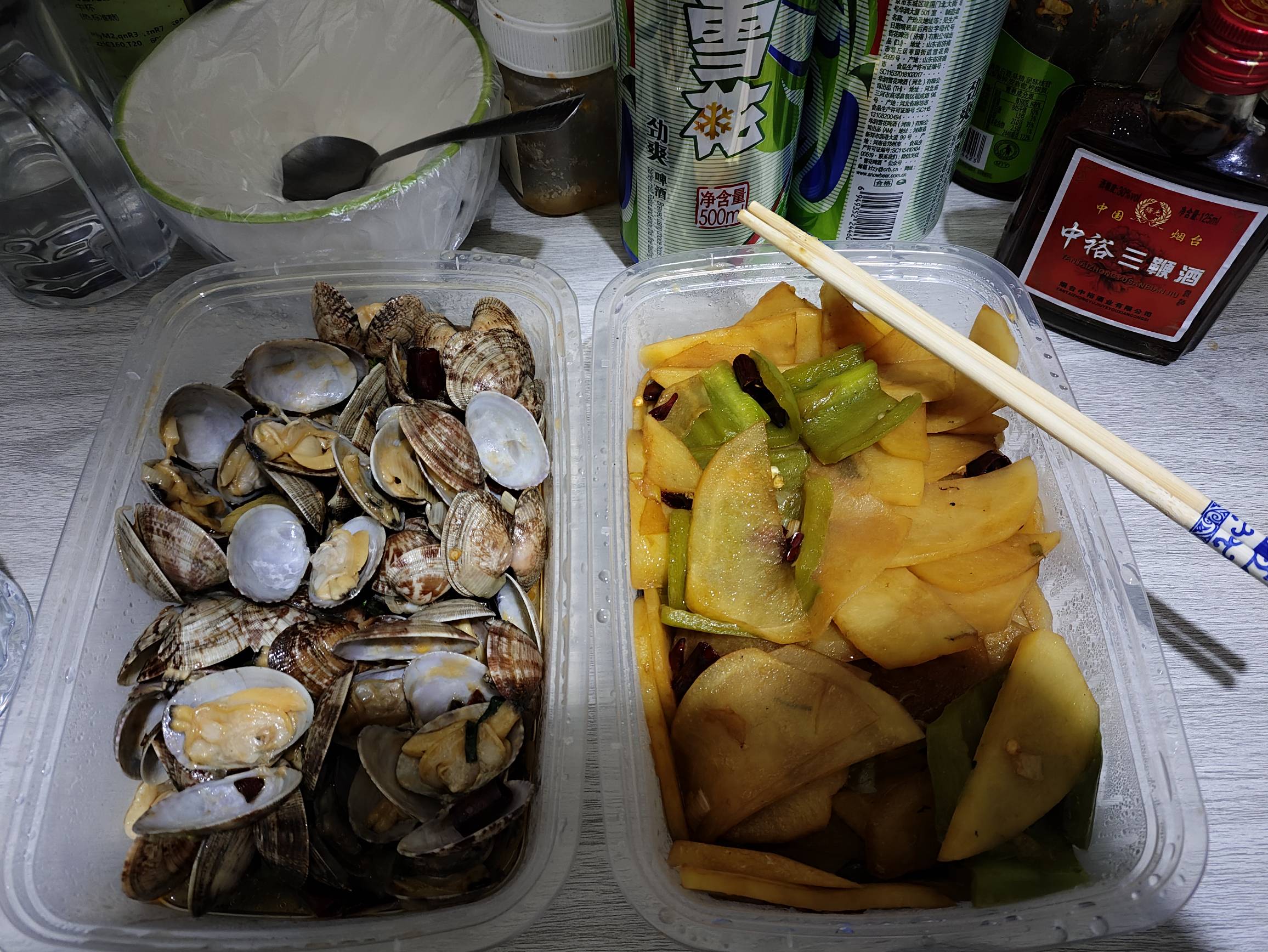 说实话现在点外卖比做饭还便宜，不知不觉夏天到现在基本点外卖不做饭了，人也减肥瘦了32 / 作者:会飞的大鲨鱼 / 