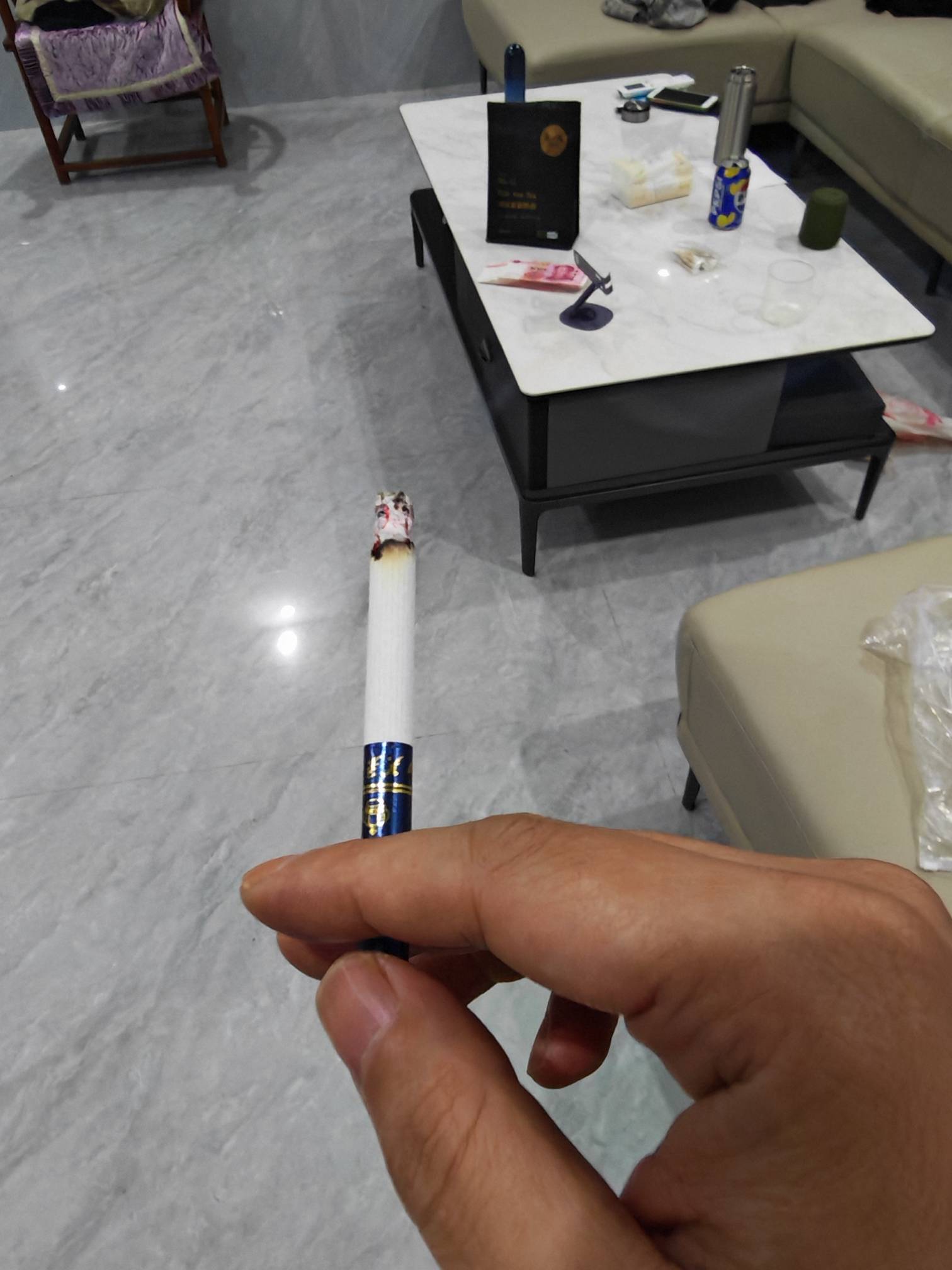 早上好老哥，应缓棒搞一根，

17 / 作者:普宁特邀演员达濠 / 