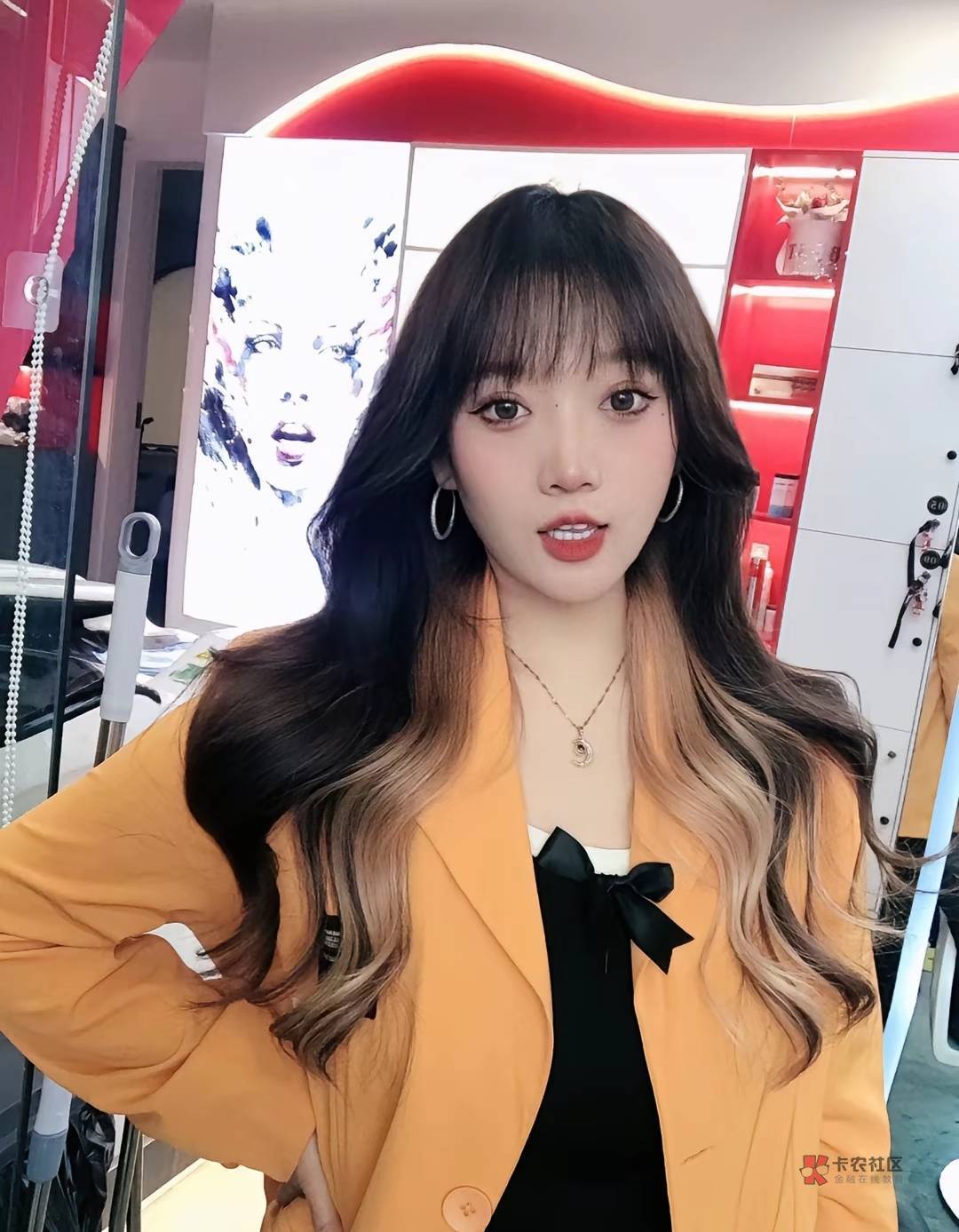 本人女，21岁找男朋友
要求
1：要长得帅的，身材必须特别好的，要特别有钱的
2：要脾52 / 作者:挂壁仔等着吃饭 / 