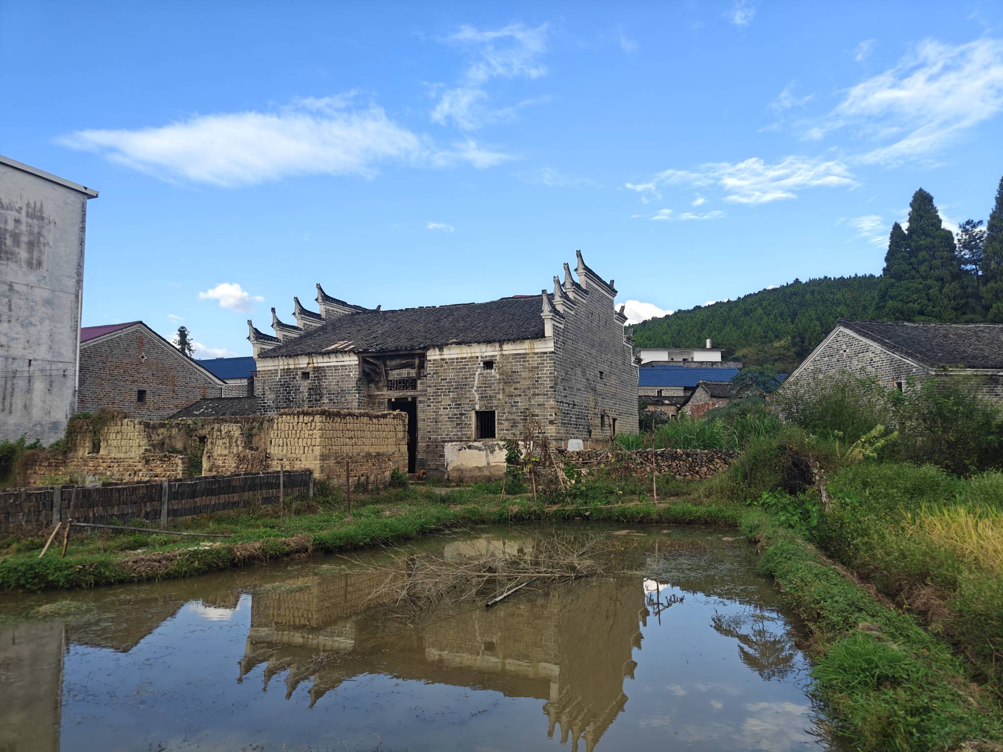 中介黑我日结半个小时好难过

50 / 作者:狠ghji / 