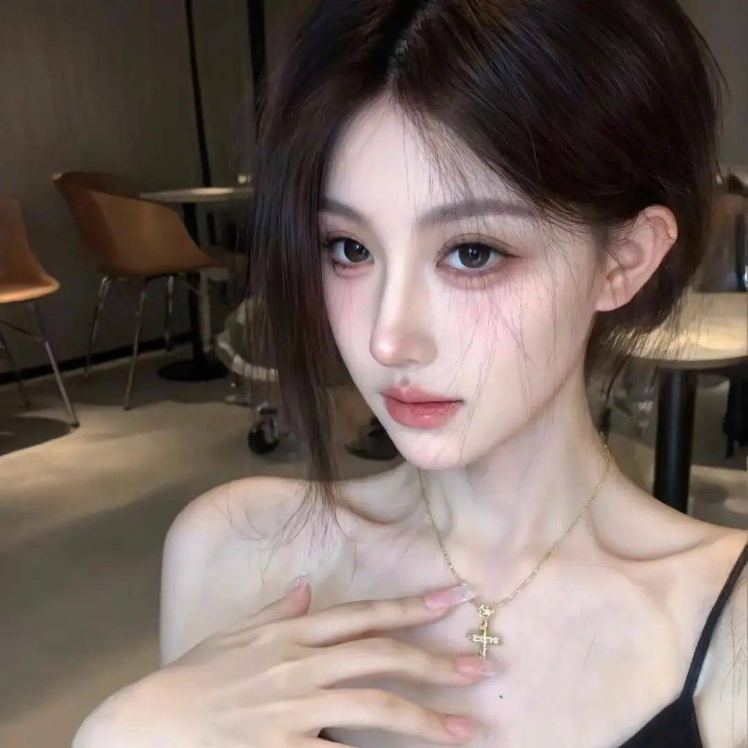 老哥们，我今年32了，今天去国企面试，面试官问我之前做过什么职位，我说我在卡农是卡88 / 作者:番禺成熟稳重的挂壁仔 / 