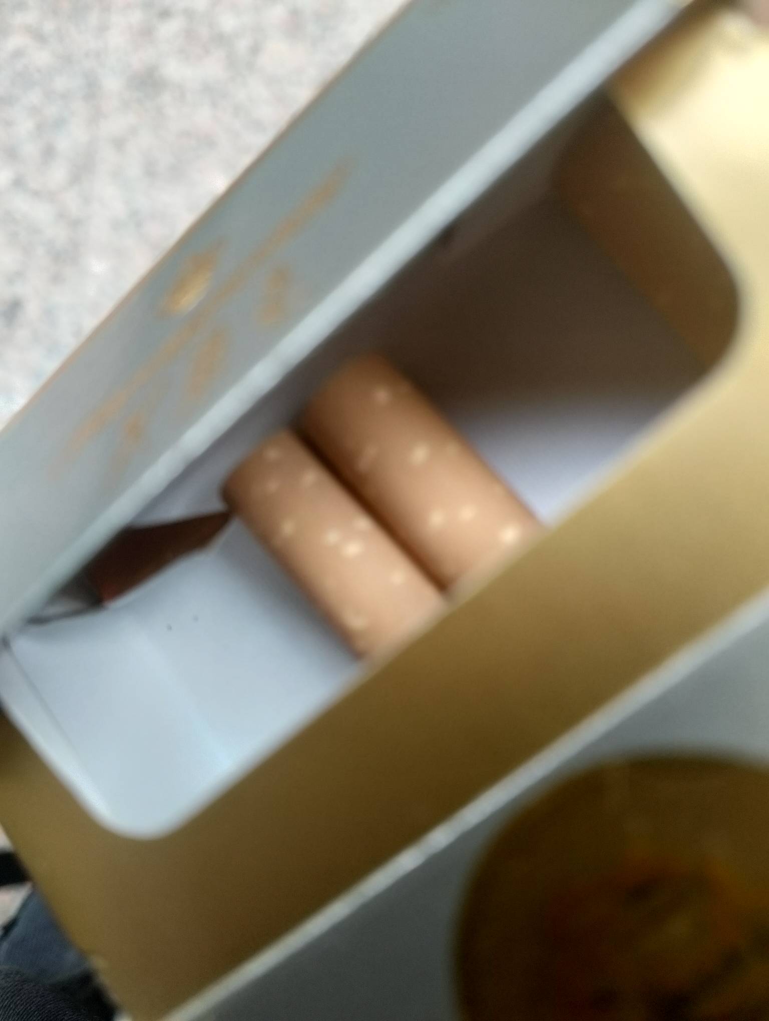 挂壁仔又没钱买烟了，哪里有毛


50 / 作者:尛•牛•氓 / 