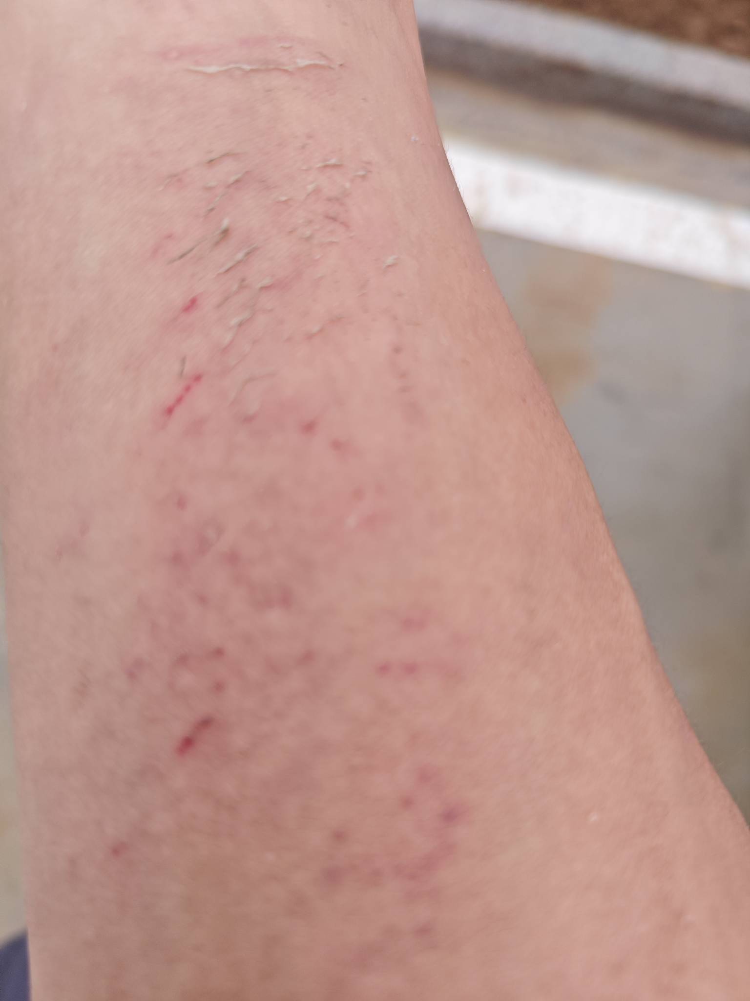 老哥们，今天厂里打螺丝差点挂了 进反应釜里打扫卫生，就是一个大罐子。里面氮气没排76 / 作者:太酷啦 / 