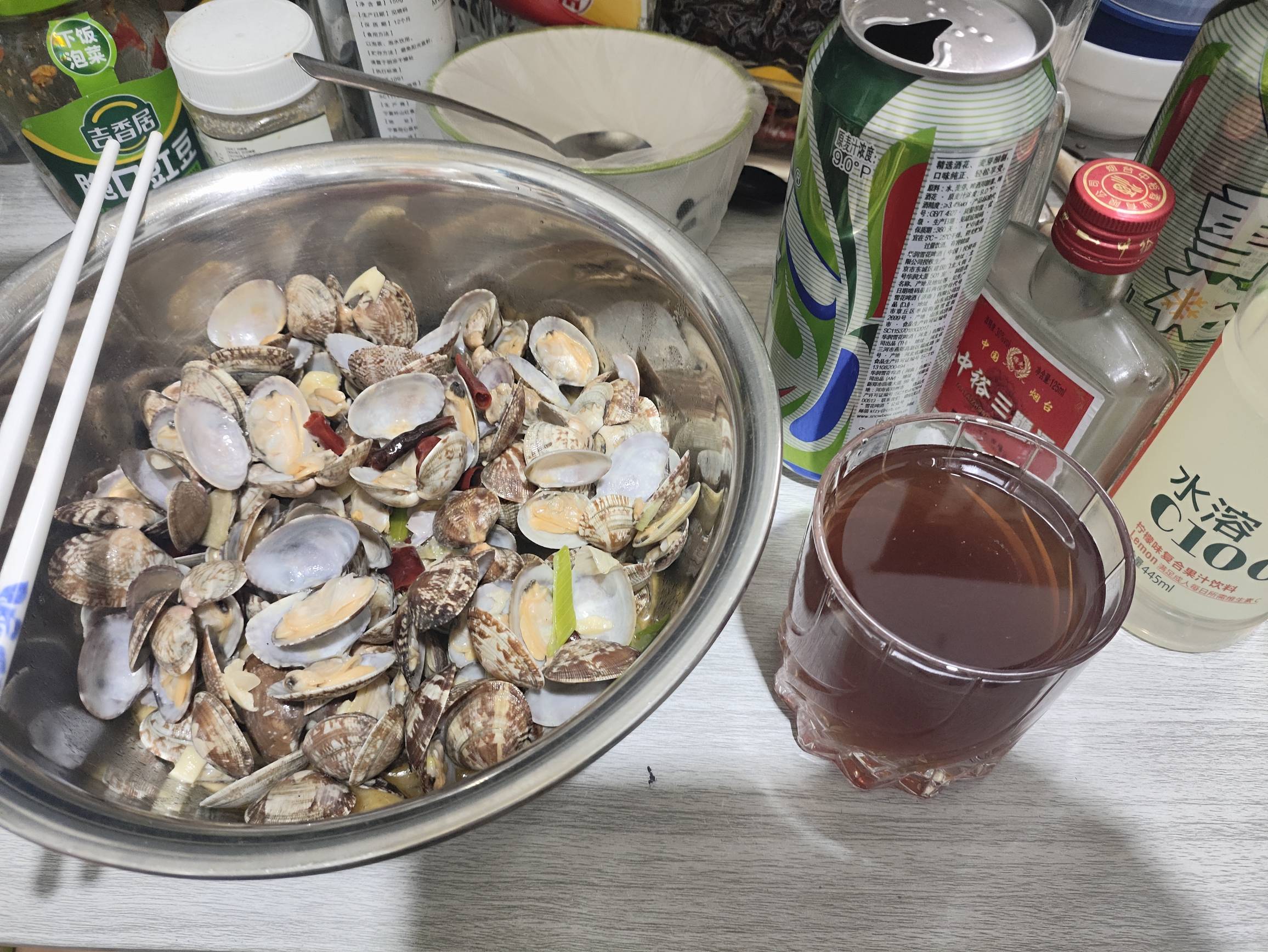 今天破0，亏了三百出了一台17Promax橙色512版本




5 / 作者:会飞的大鲨鱼 / 