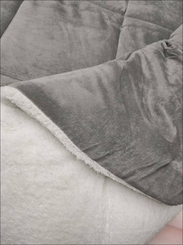 昨晚申请的毛，拿来买被子了，美滋滋

5 / 作者:挂壁老哥饿了mm / 