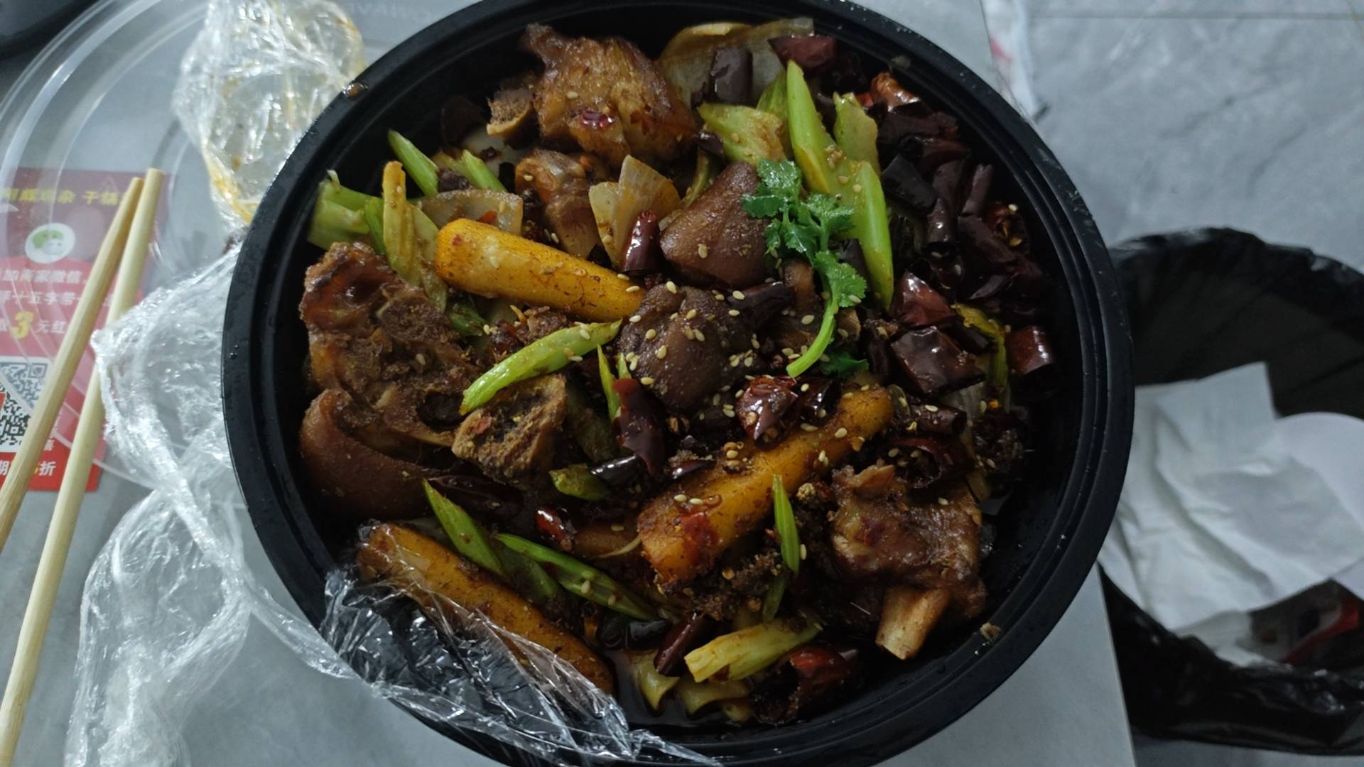 都赚五六百吗，又又又拖后腿了

68 / 作者:Z。先生 / 