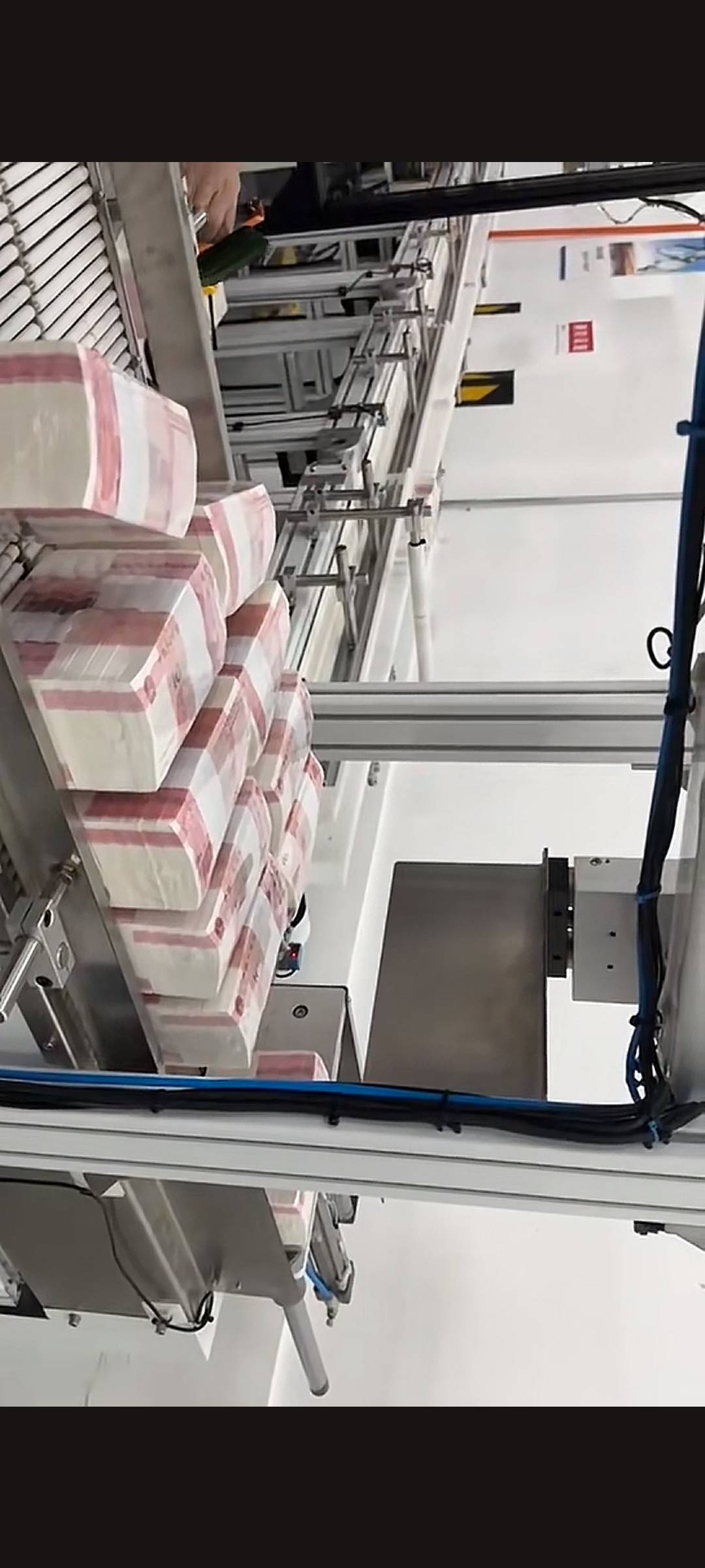 老哥们还取现金呢？我都是自己花多少印多少，有图有真相


0 / 作者:TiMi丶 / 